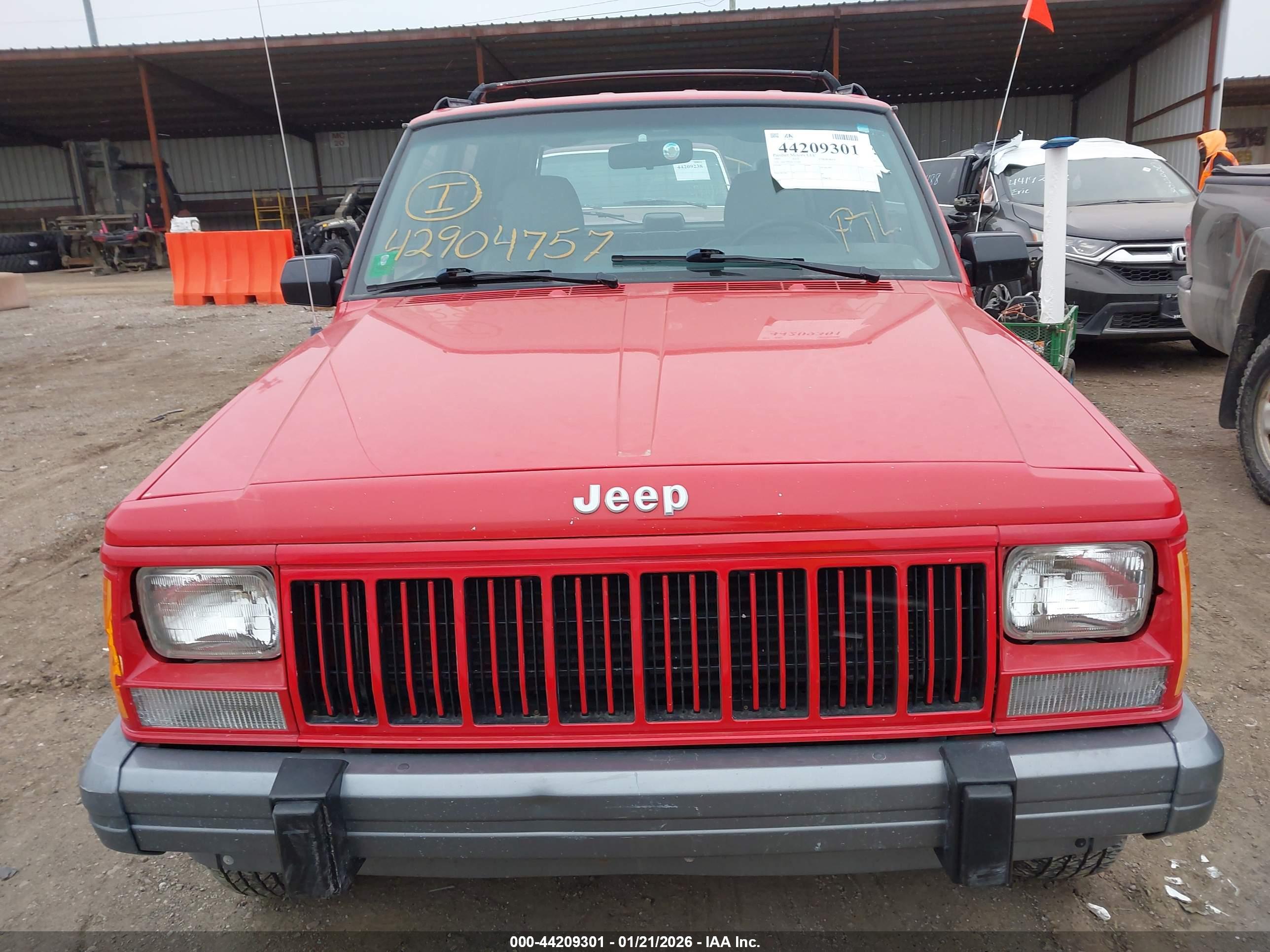 JEEP CHEROKEE image 6