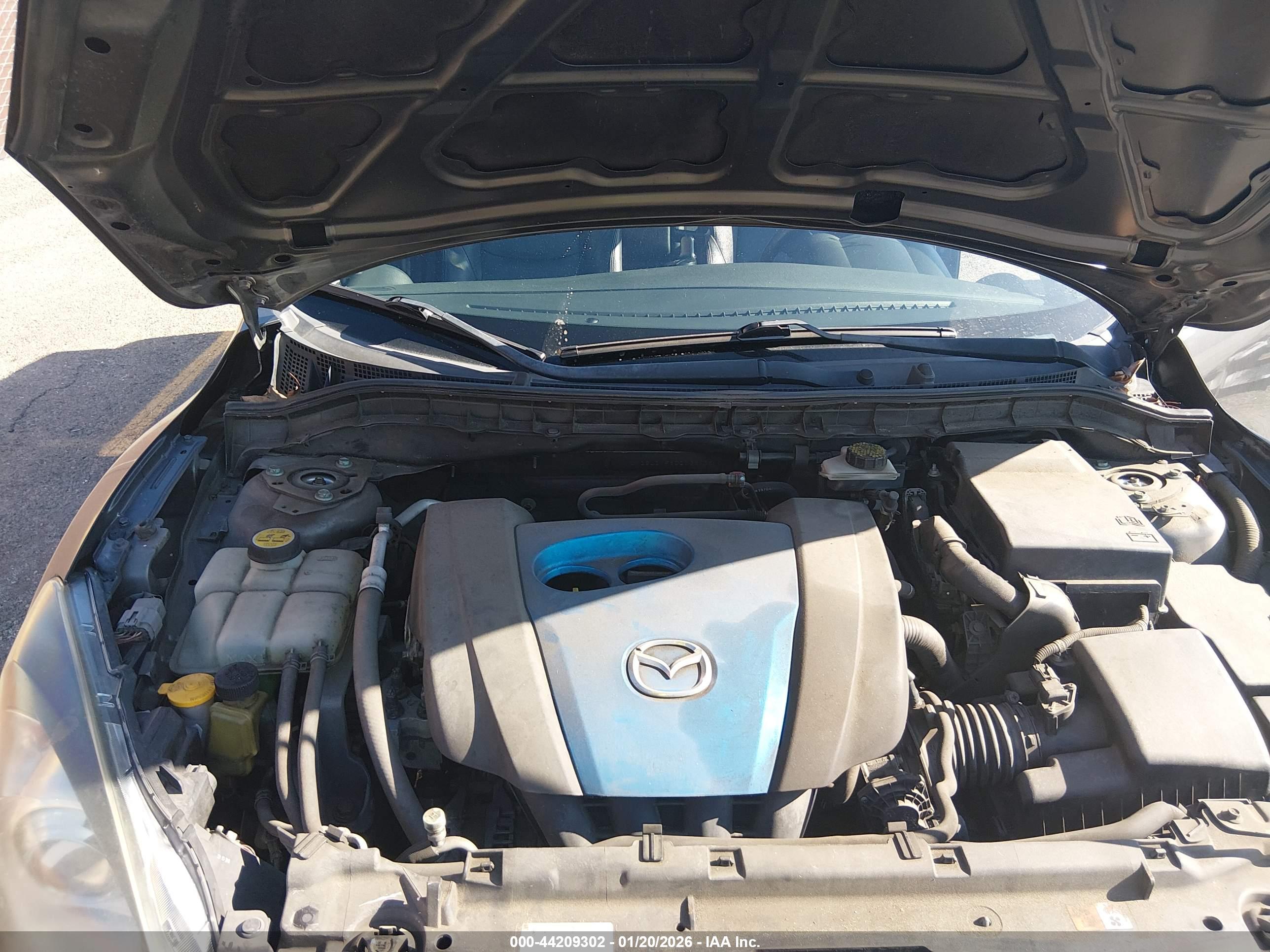 MAZDA MAZDA3 image 10