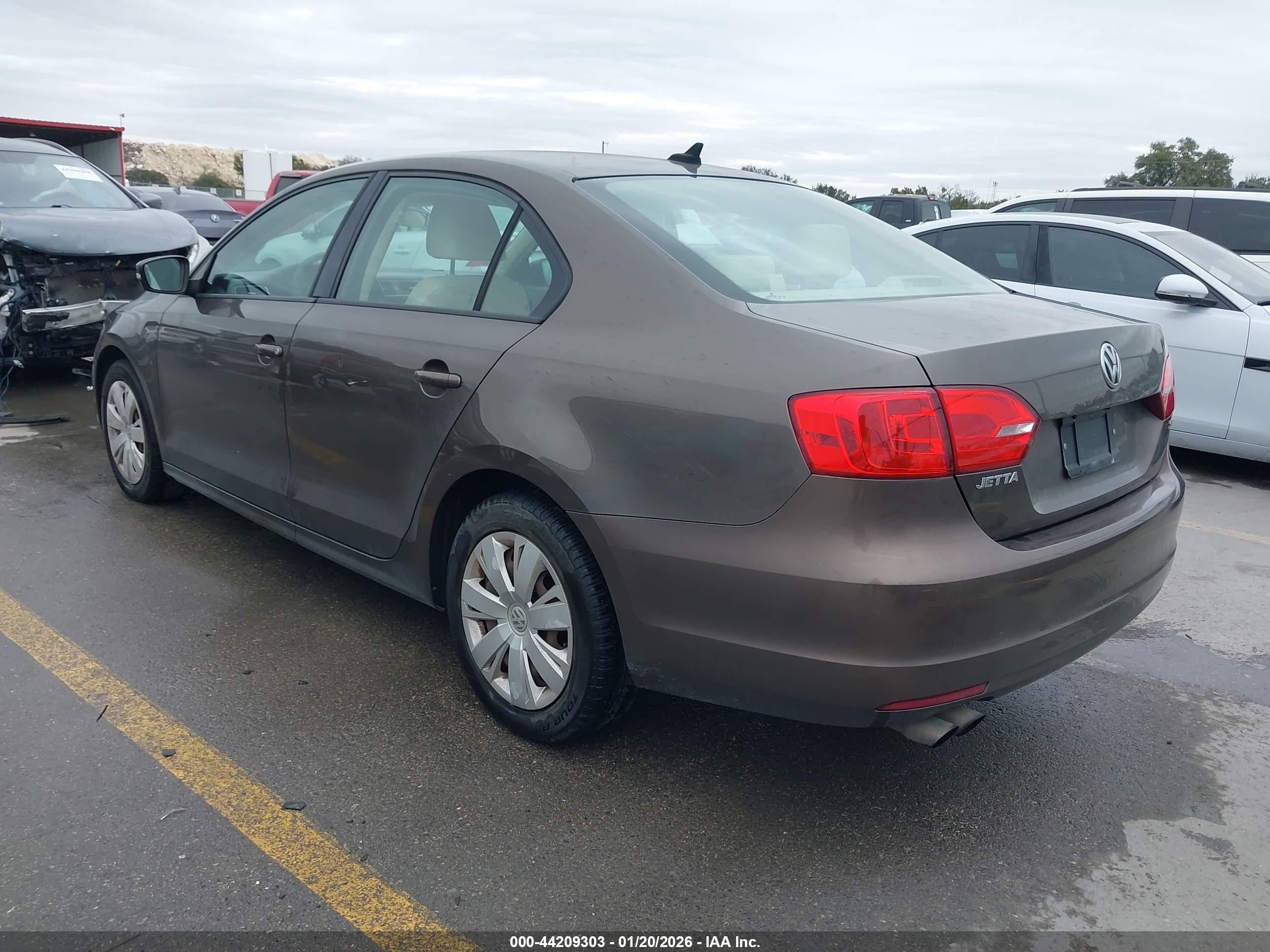 VOLKSWAGEN JETTA image 3