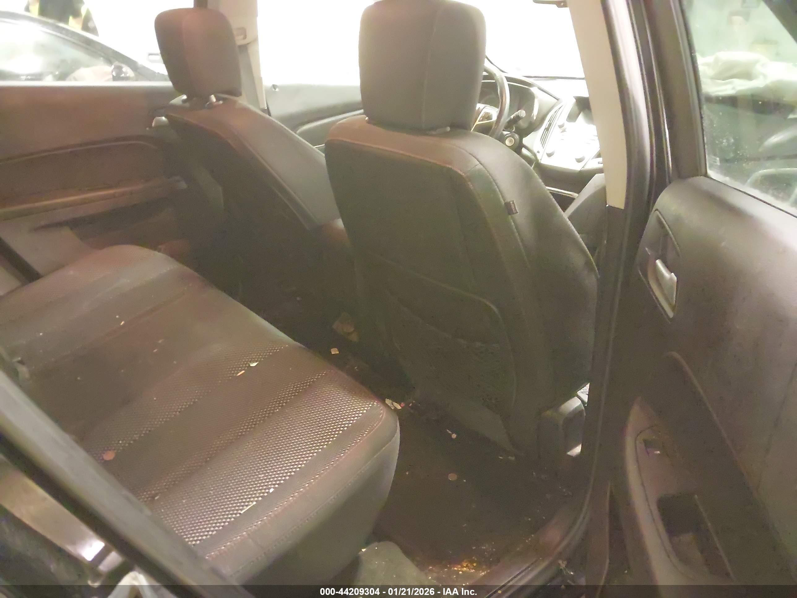 GMC TERRAIN image 8