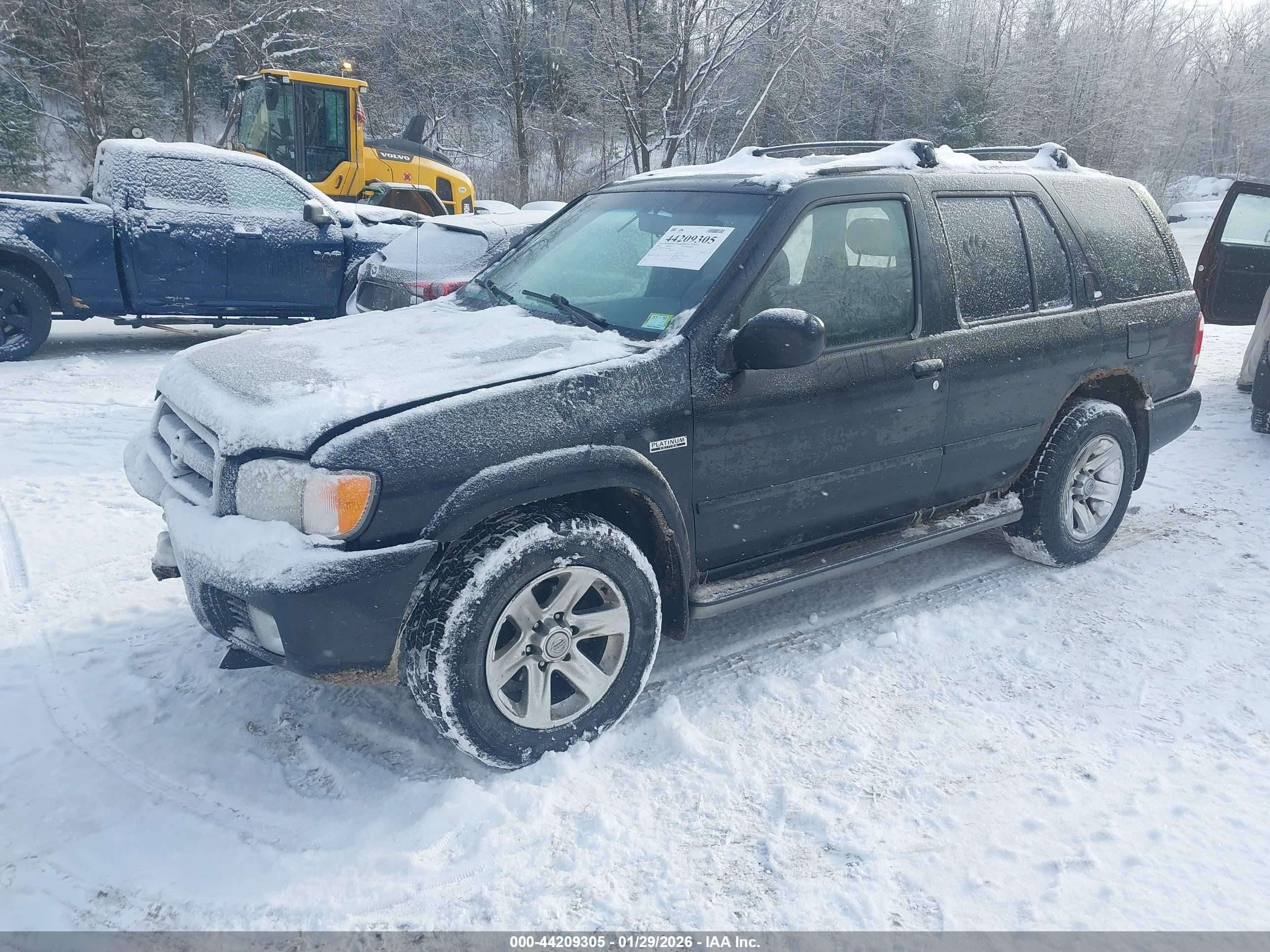 NISSAN PATHFINDER image 2
