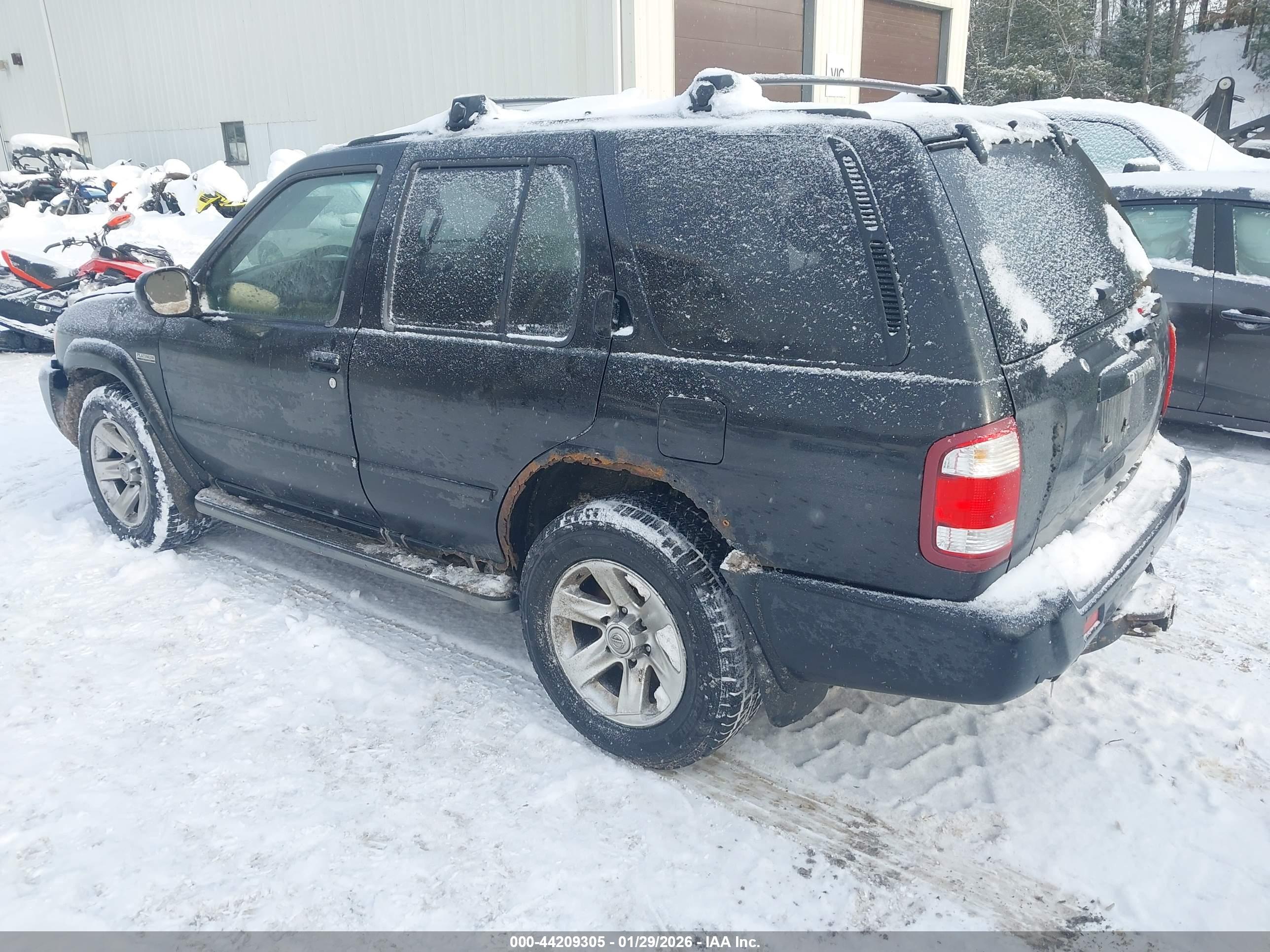 NISSAN PATHFINDER image 3