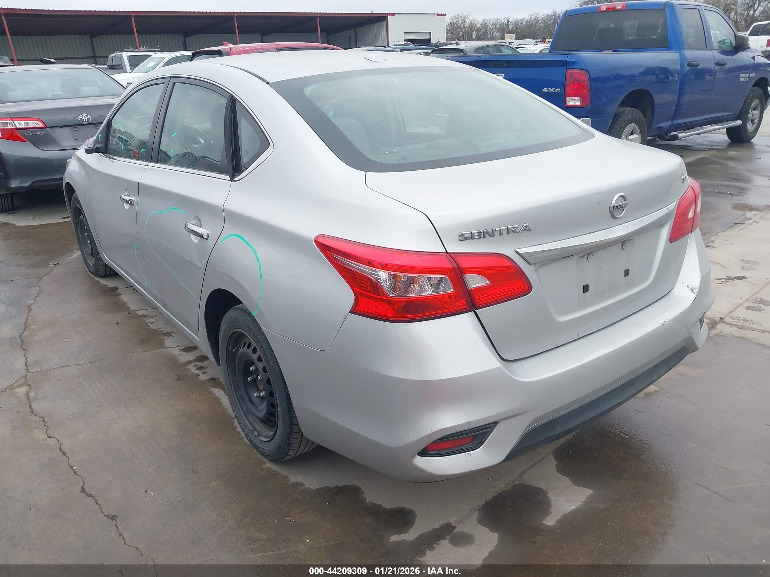 NISSAN SENTRA image 3