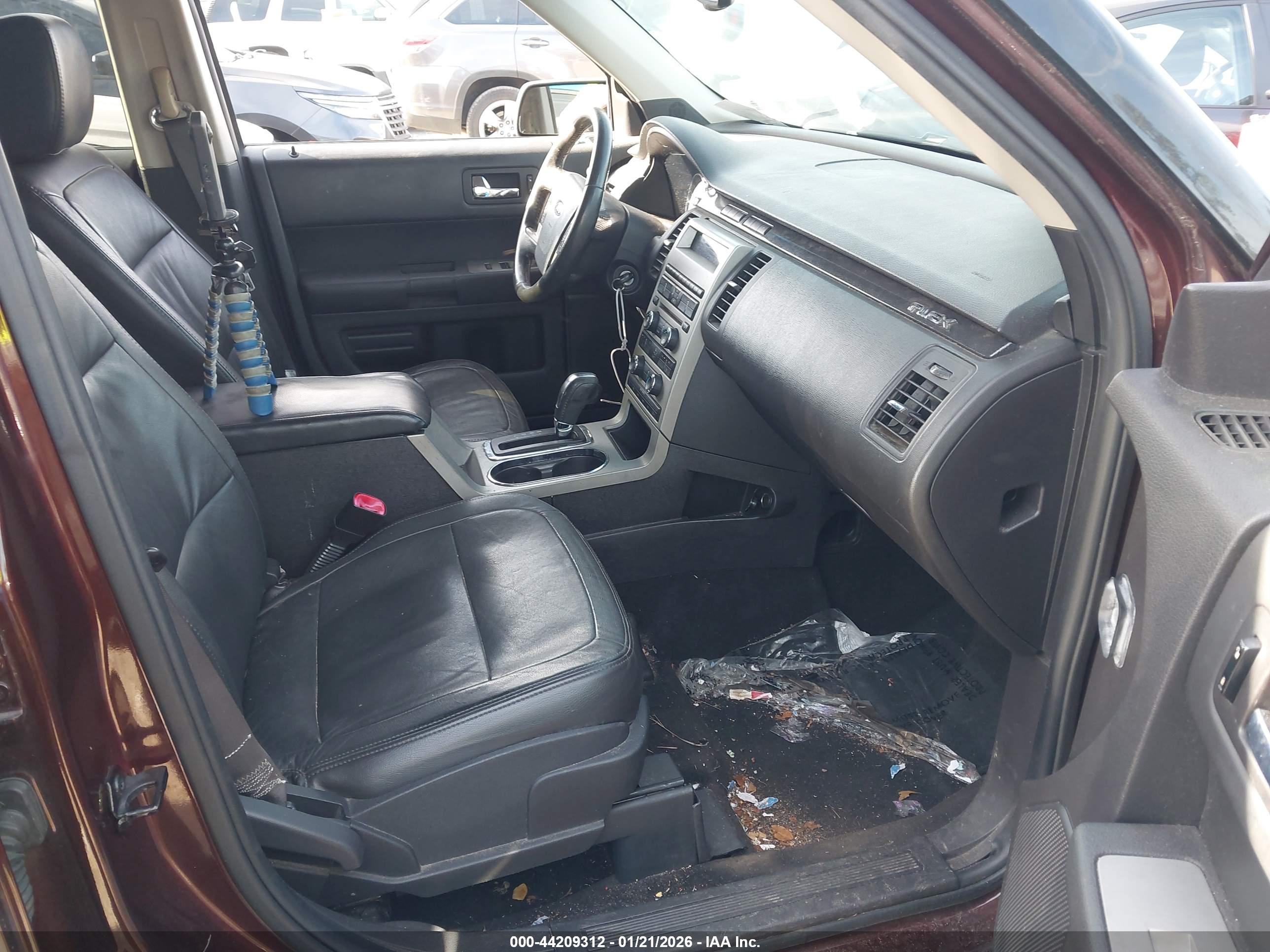 FORD FLEX image 5