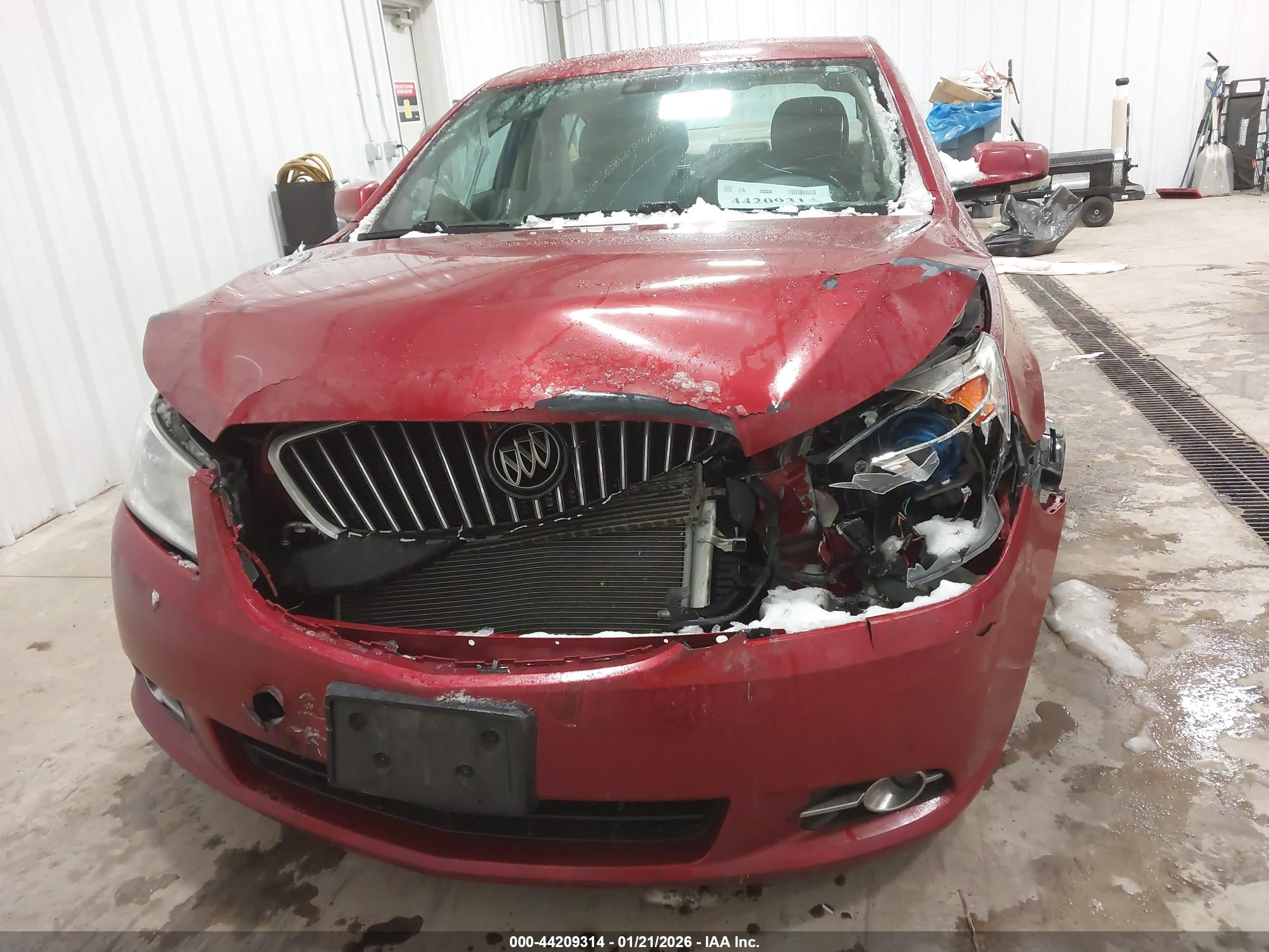 BUICK LACROSSE image 6