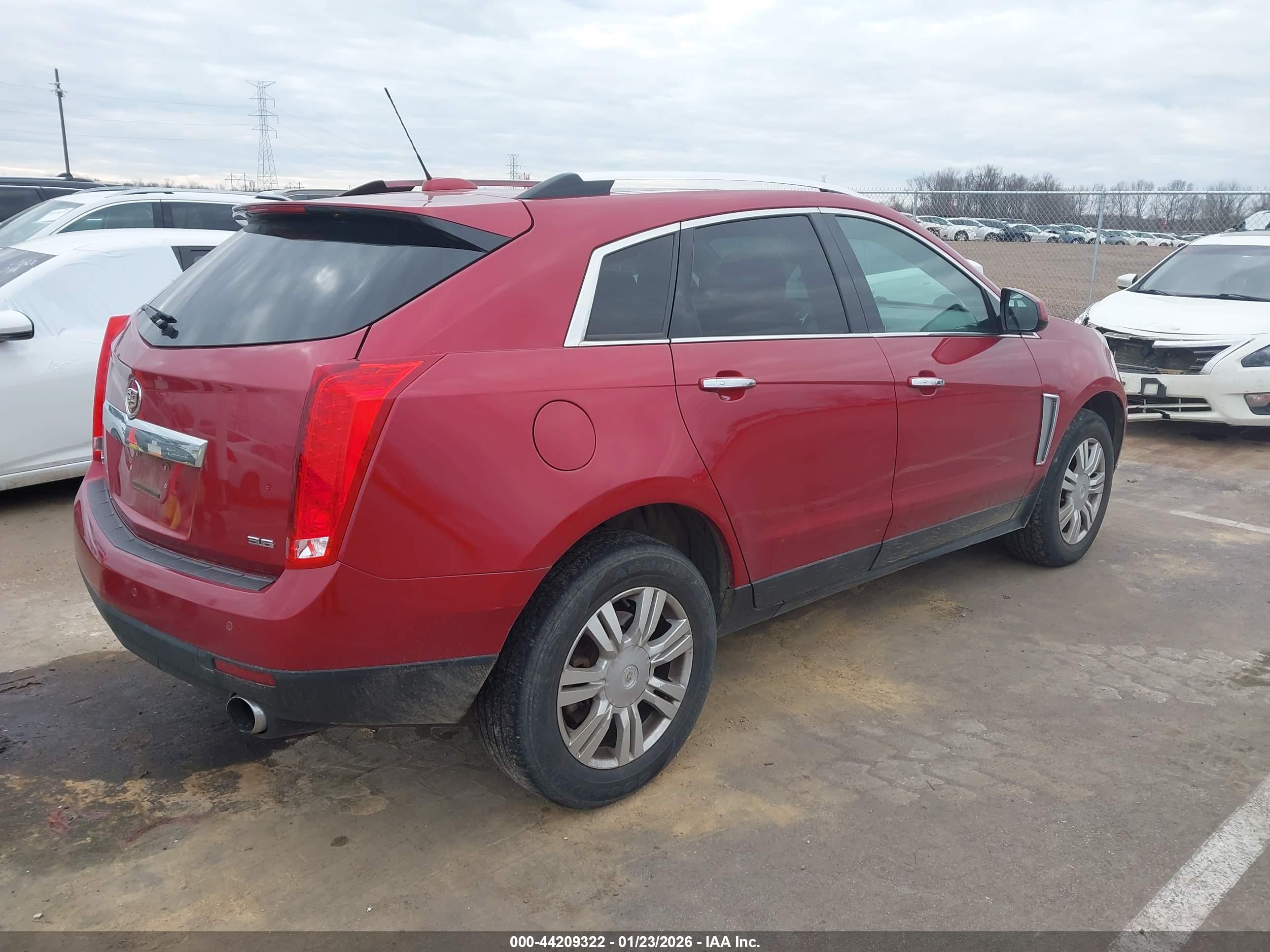CADILLAC SRX image 4
