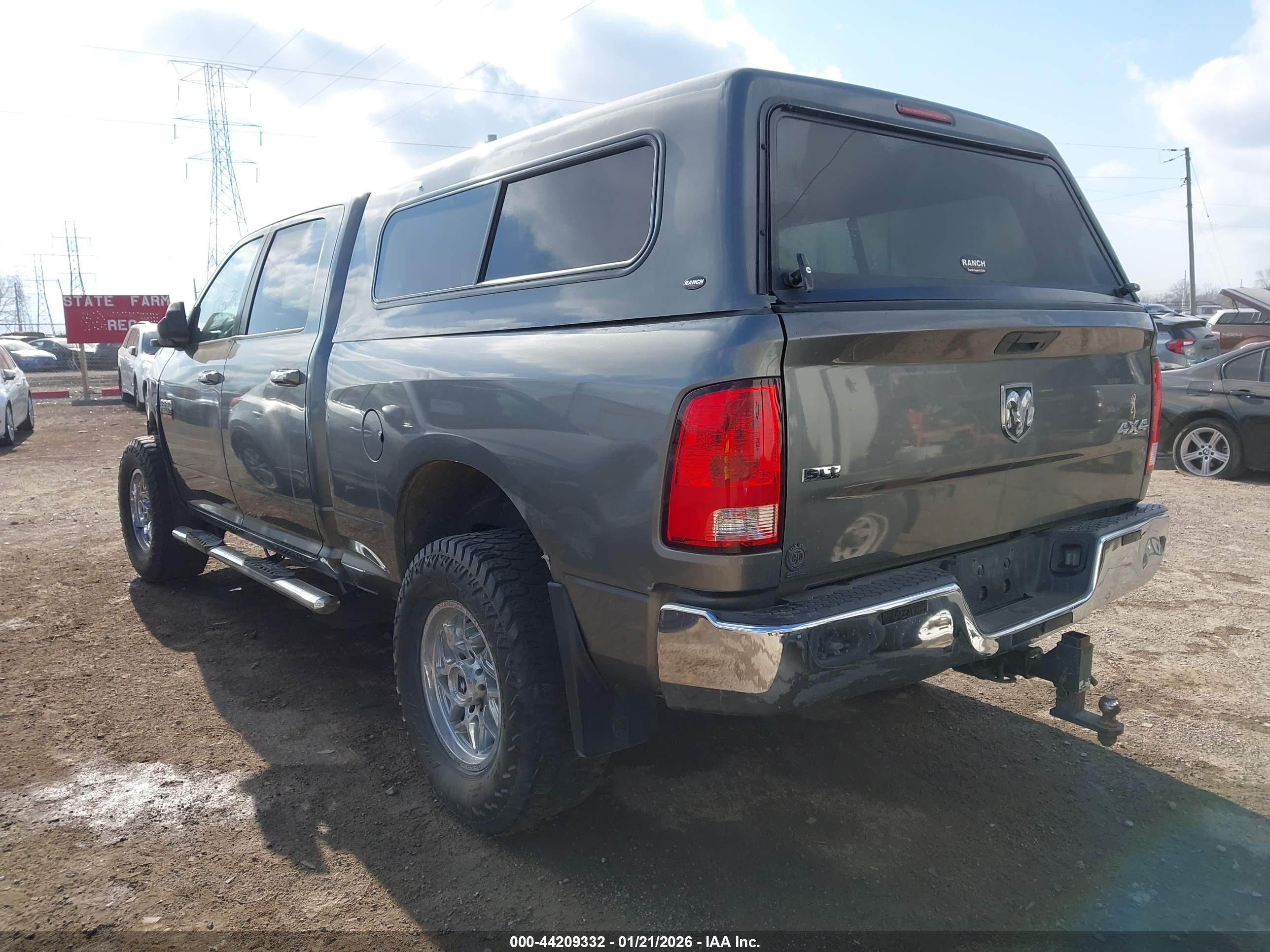 RAM 2500 image 3