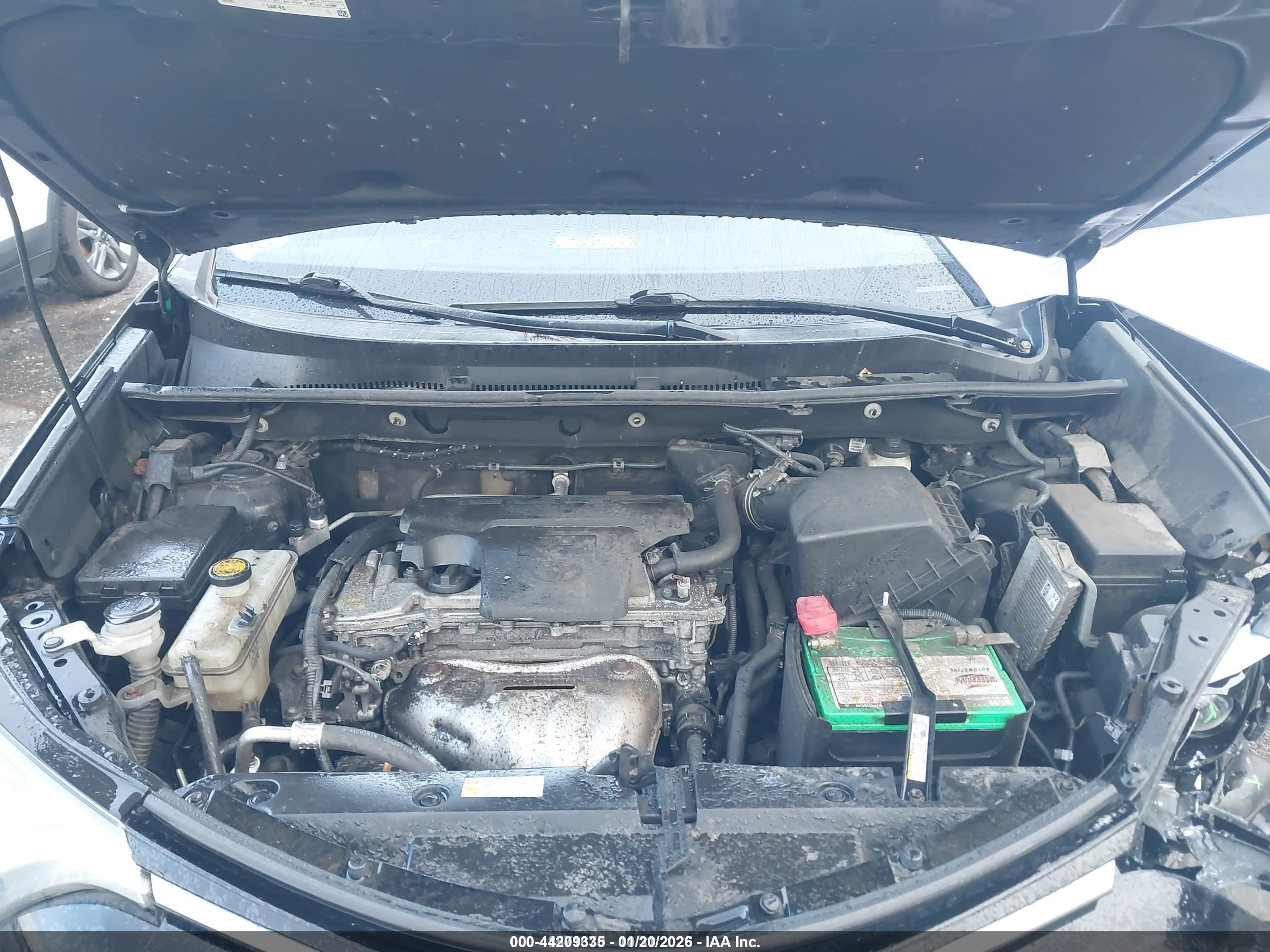 TOYOTA RAV4 image 10