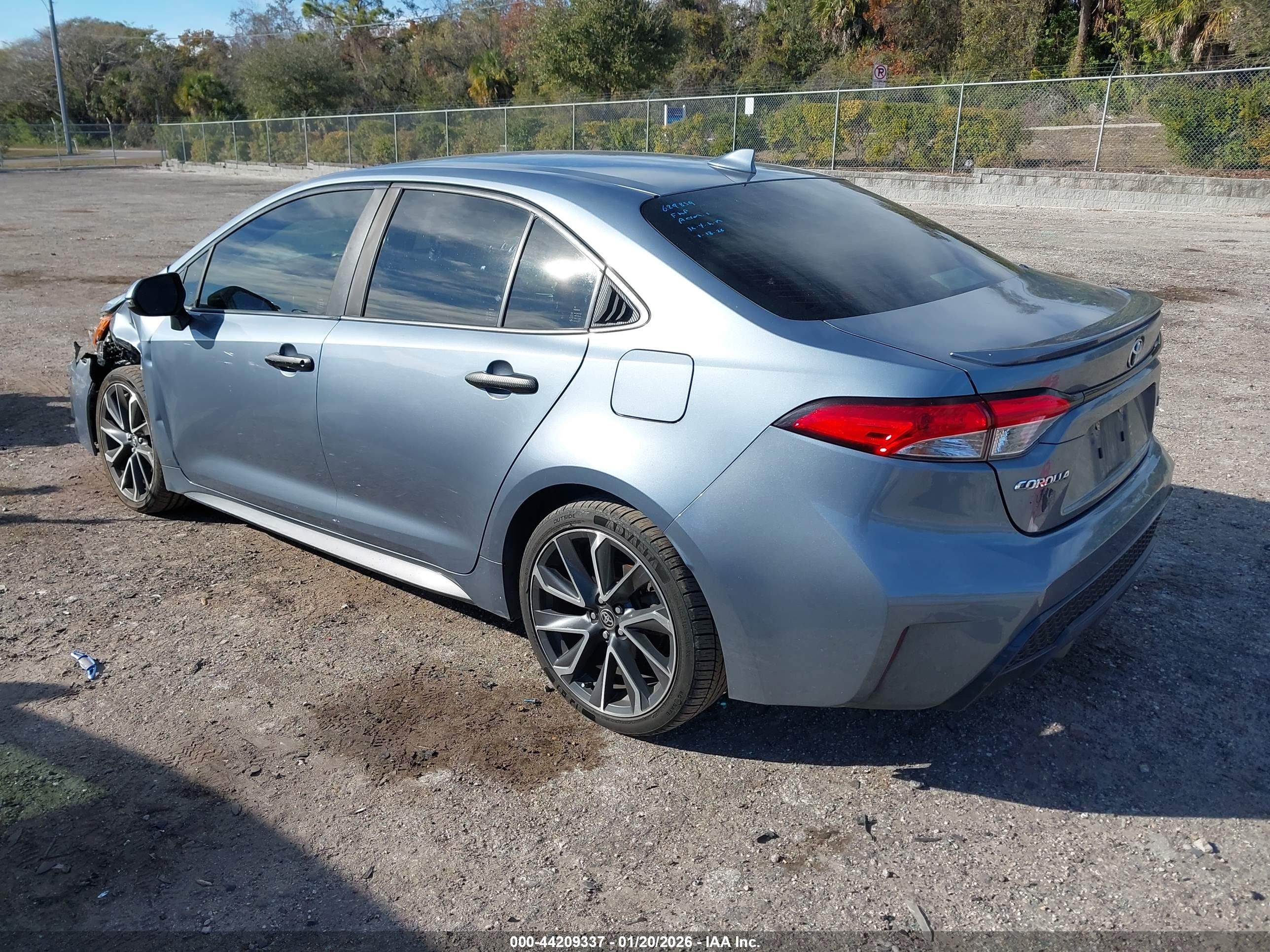 TOYOTA COROLLA image 3