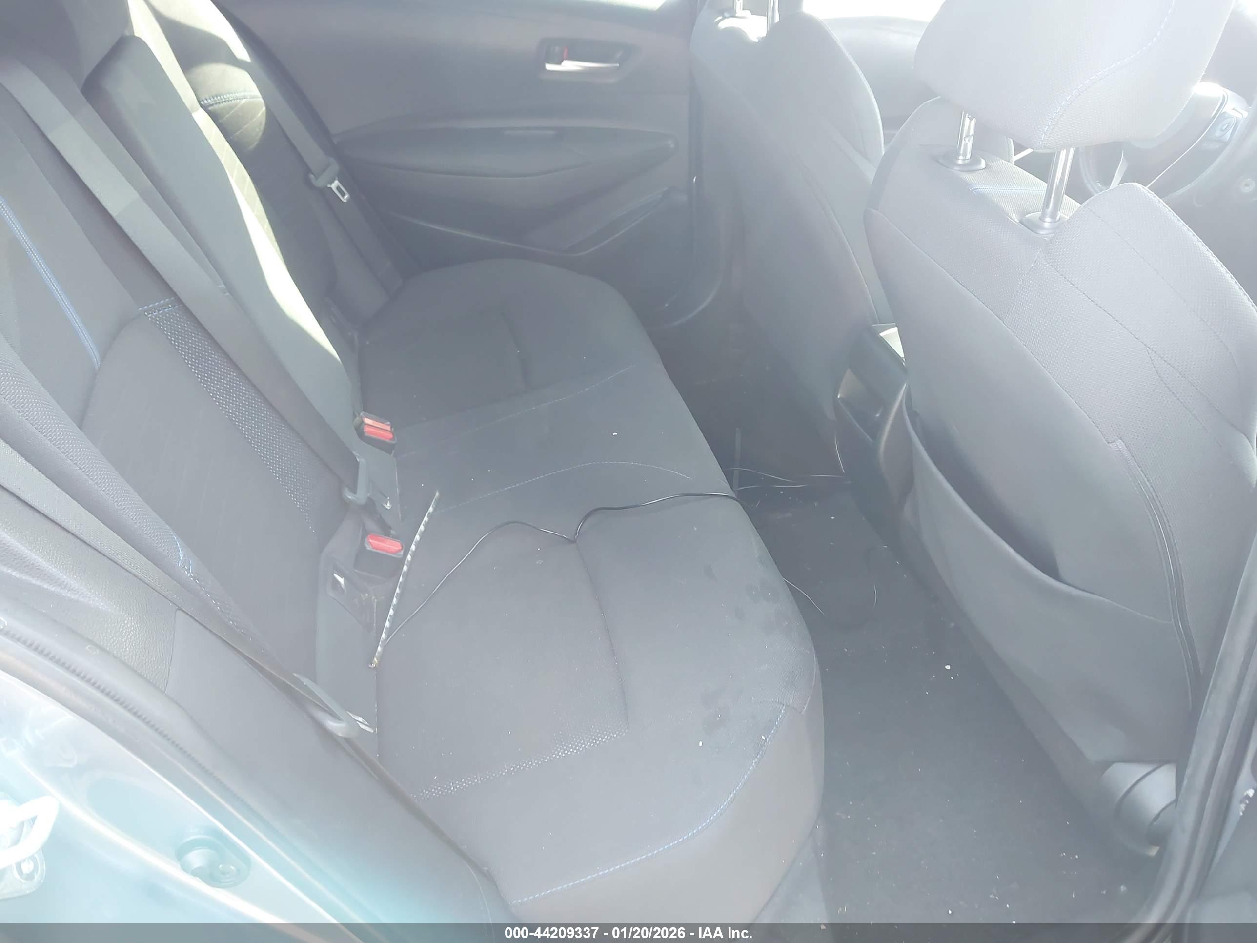 TOYOTA COROLLA image 8