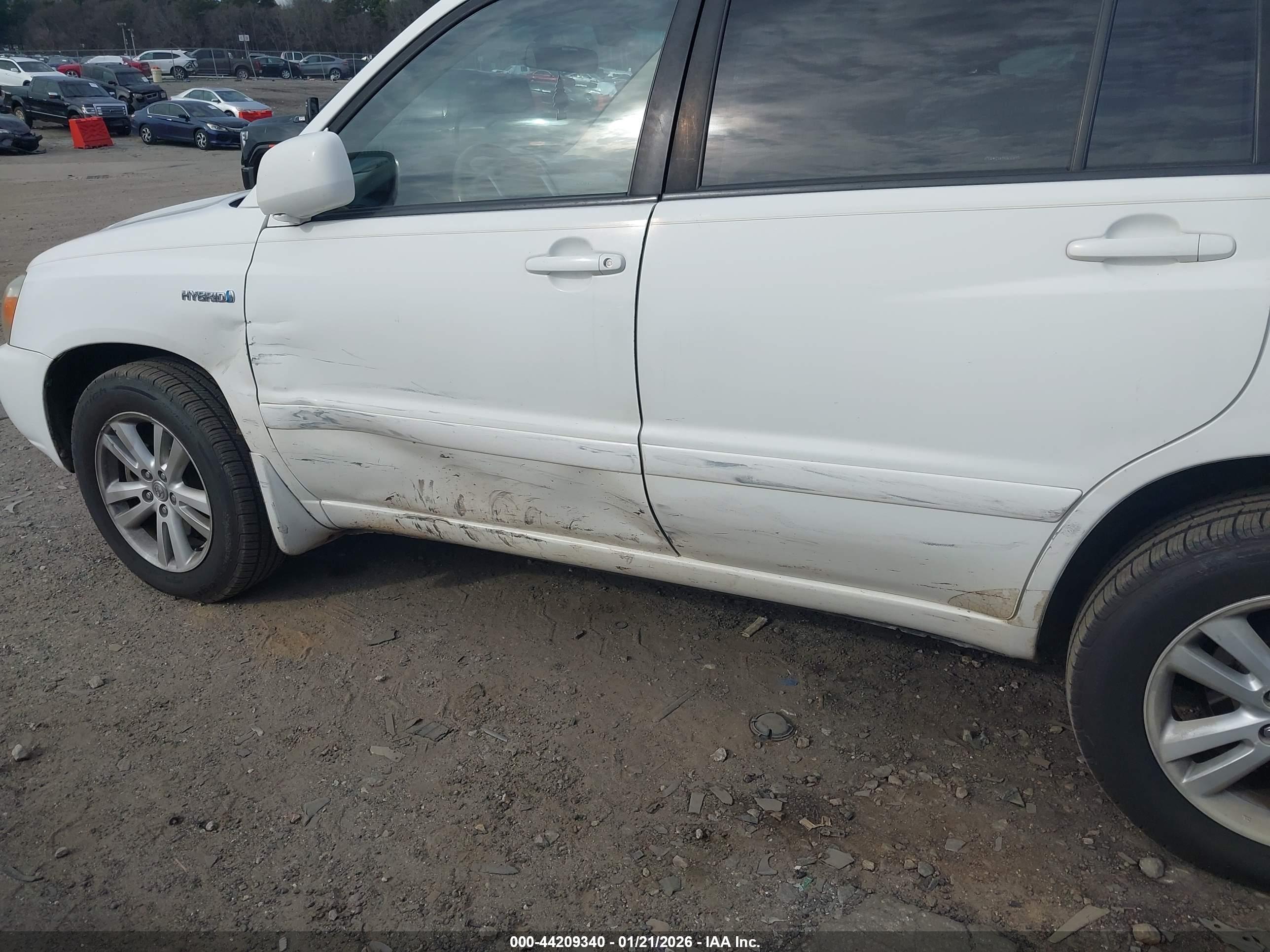 TOYOTA HIGHLANDER image 6
