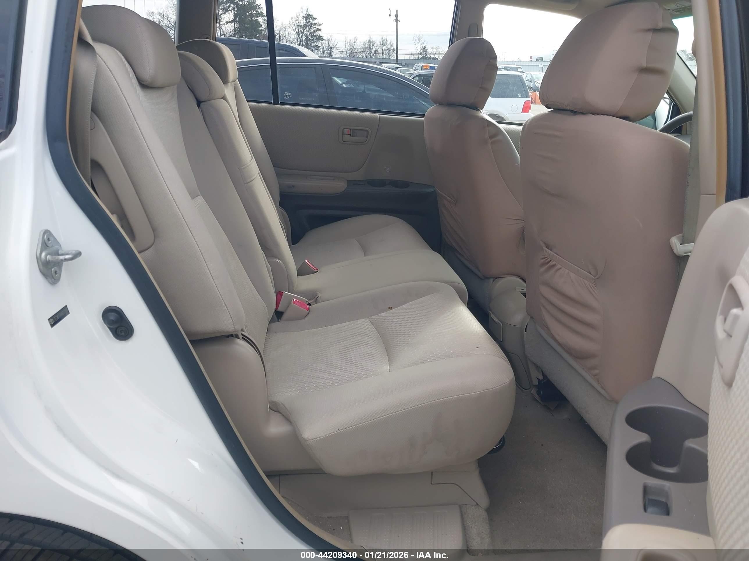 TOYOTA HIGHLANDER image 8