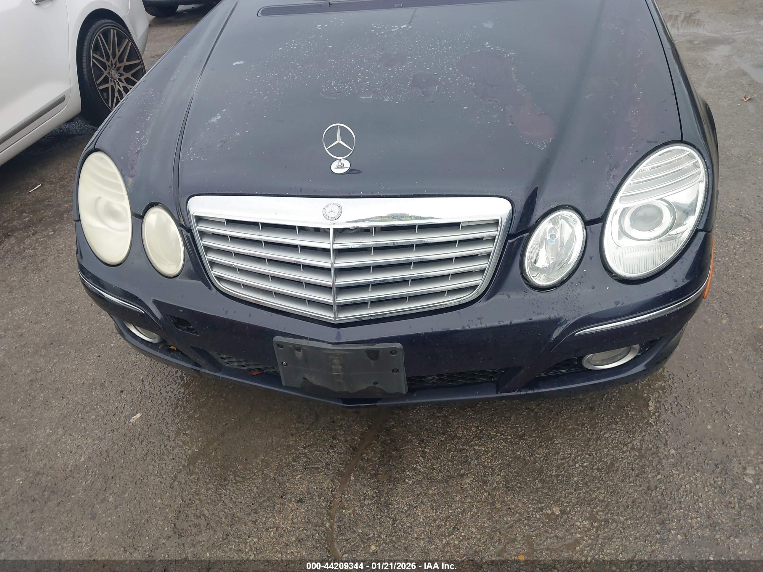 MERCEDES-BENZ E image 6