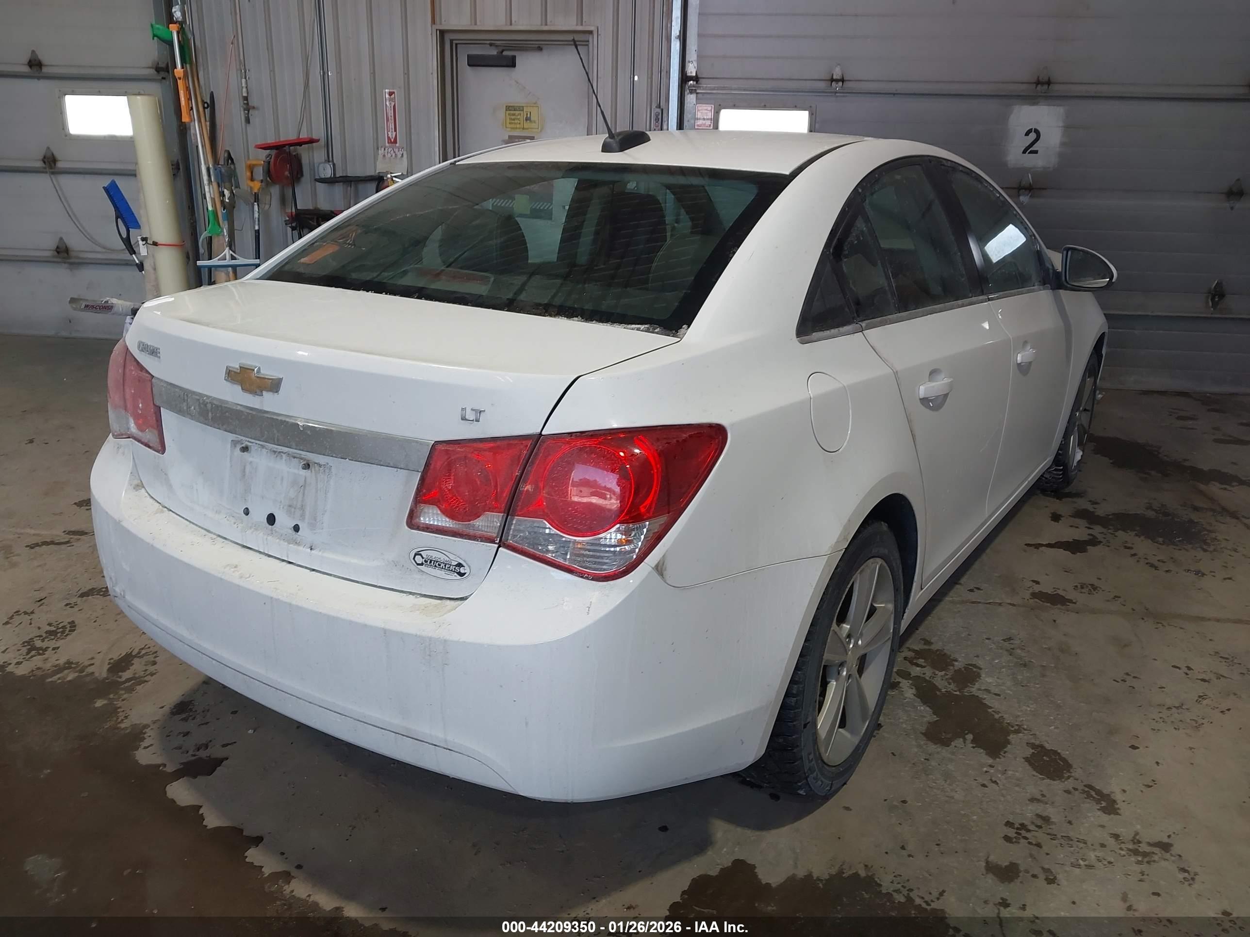 CHEVROLET CRUZE image 4