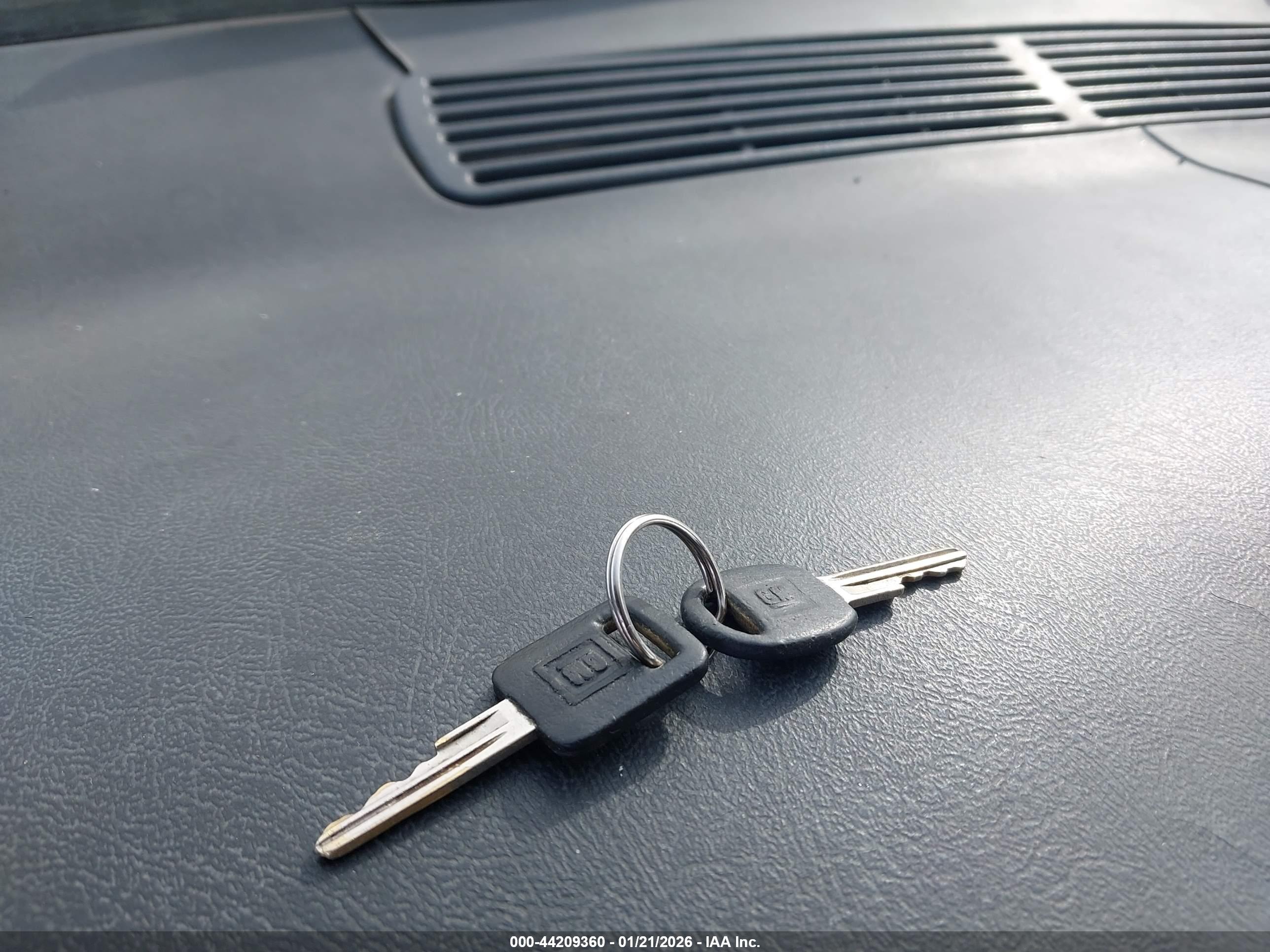 CHEVROLET S image 11