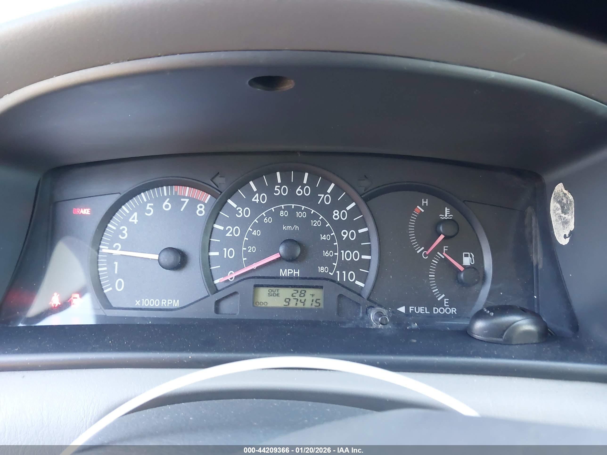 TOYOTA COROLLA image 7