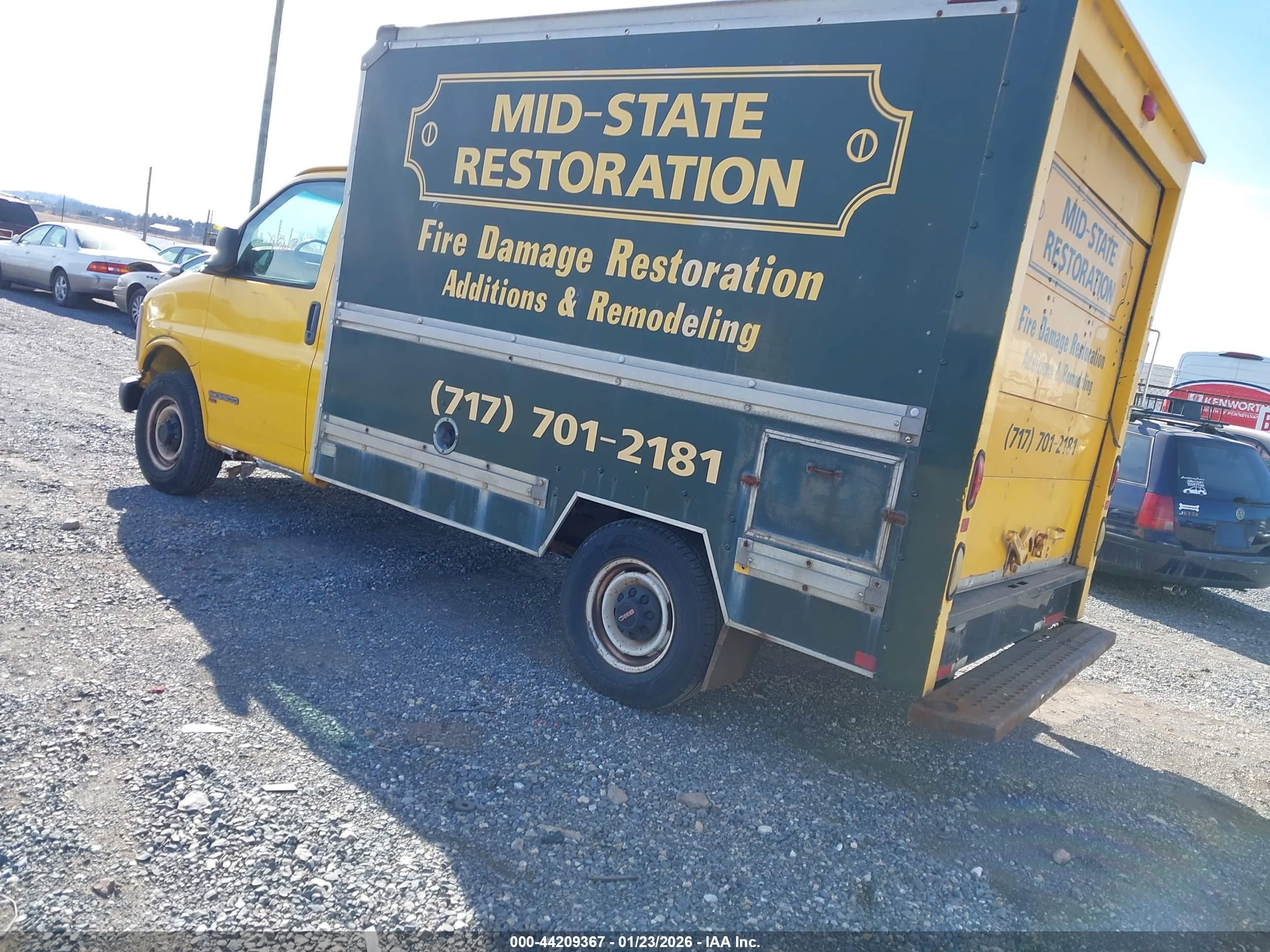 GMC SAVANA image 3