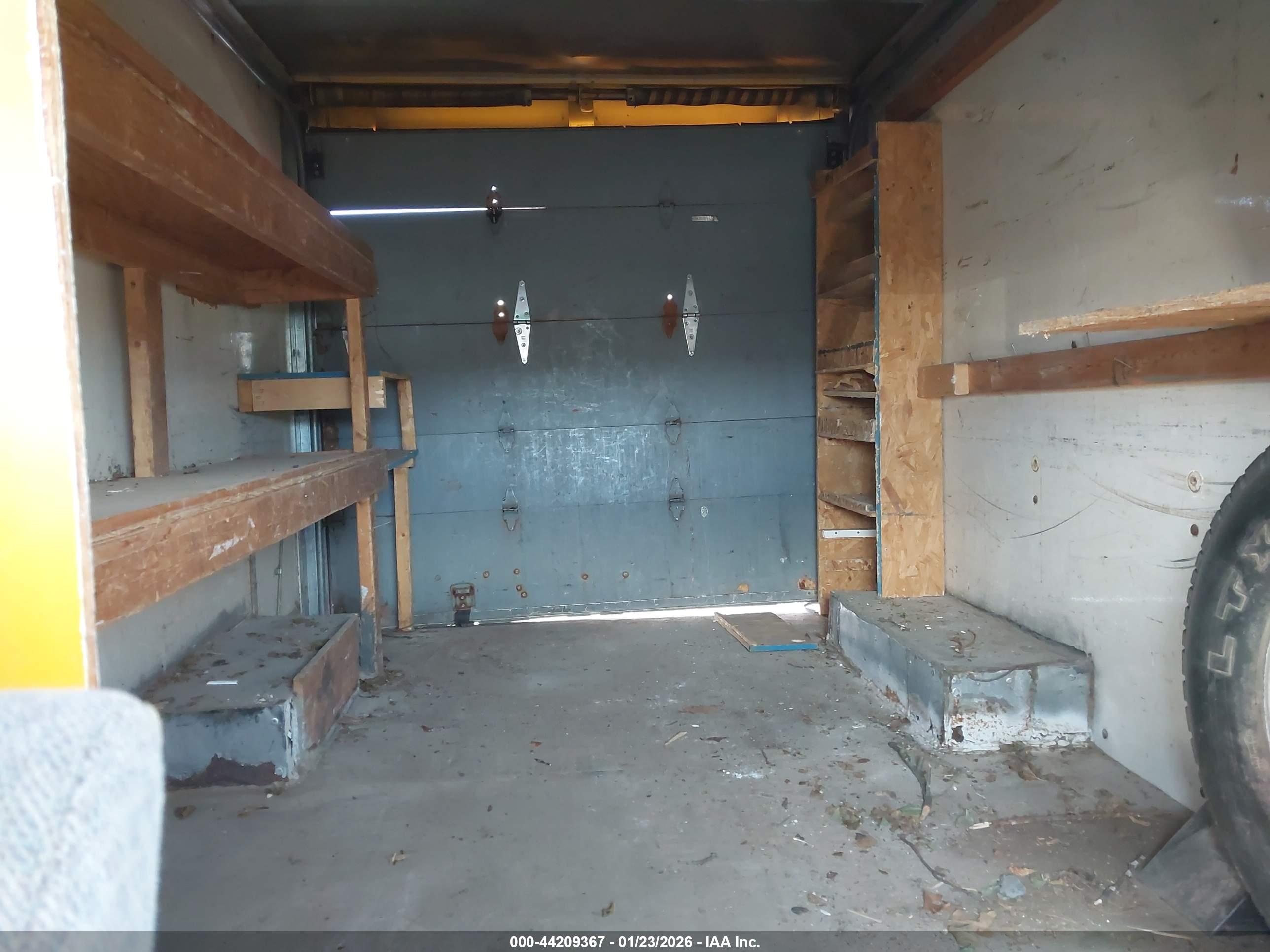 GMC SAVANA image 7