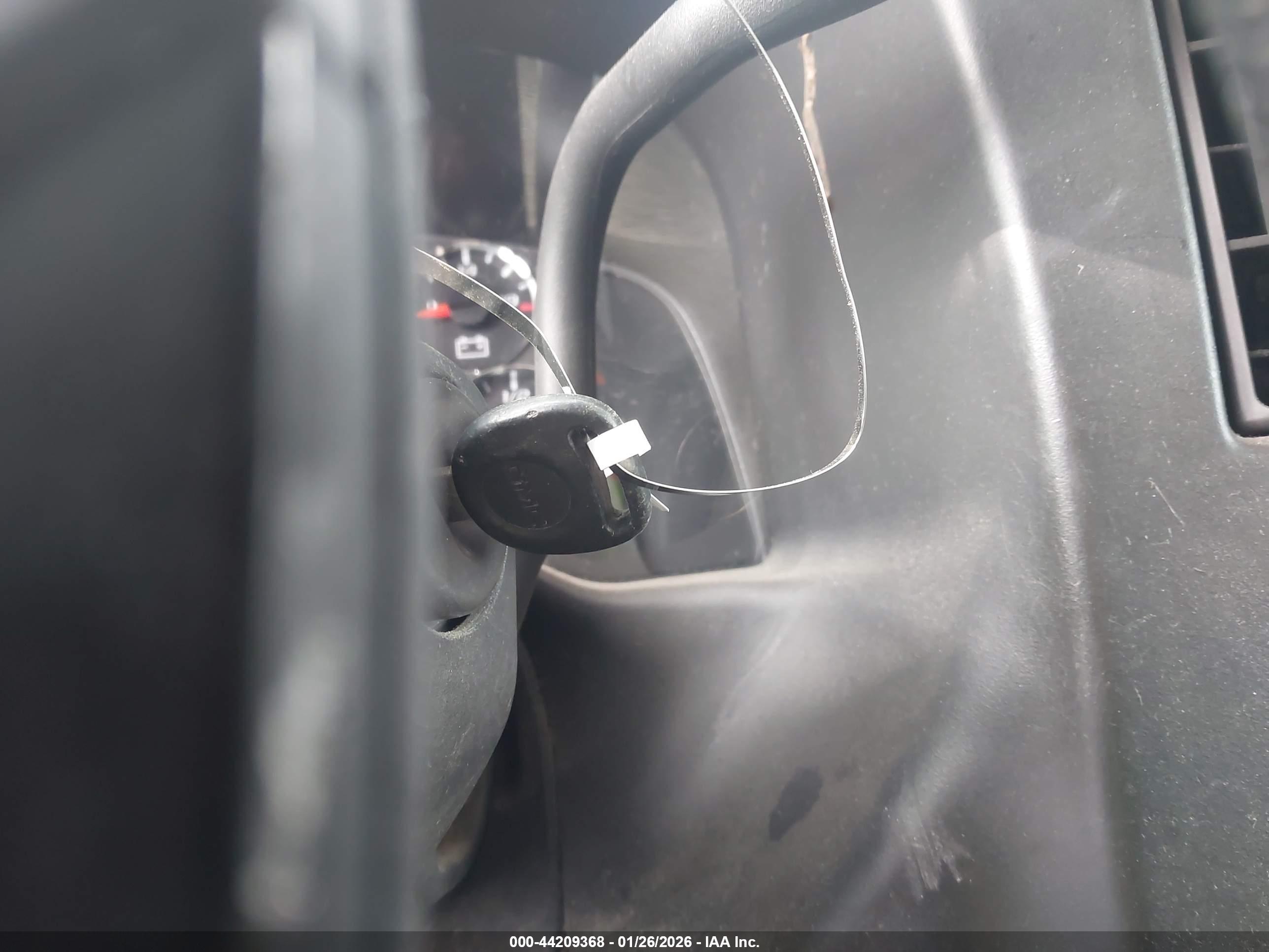 GMC SAVANA image 11