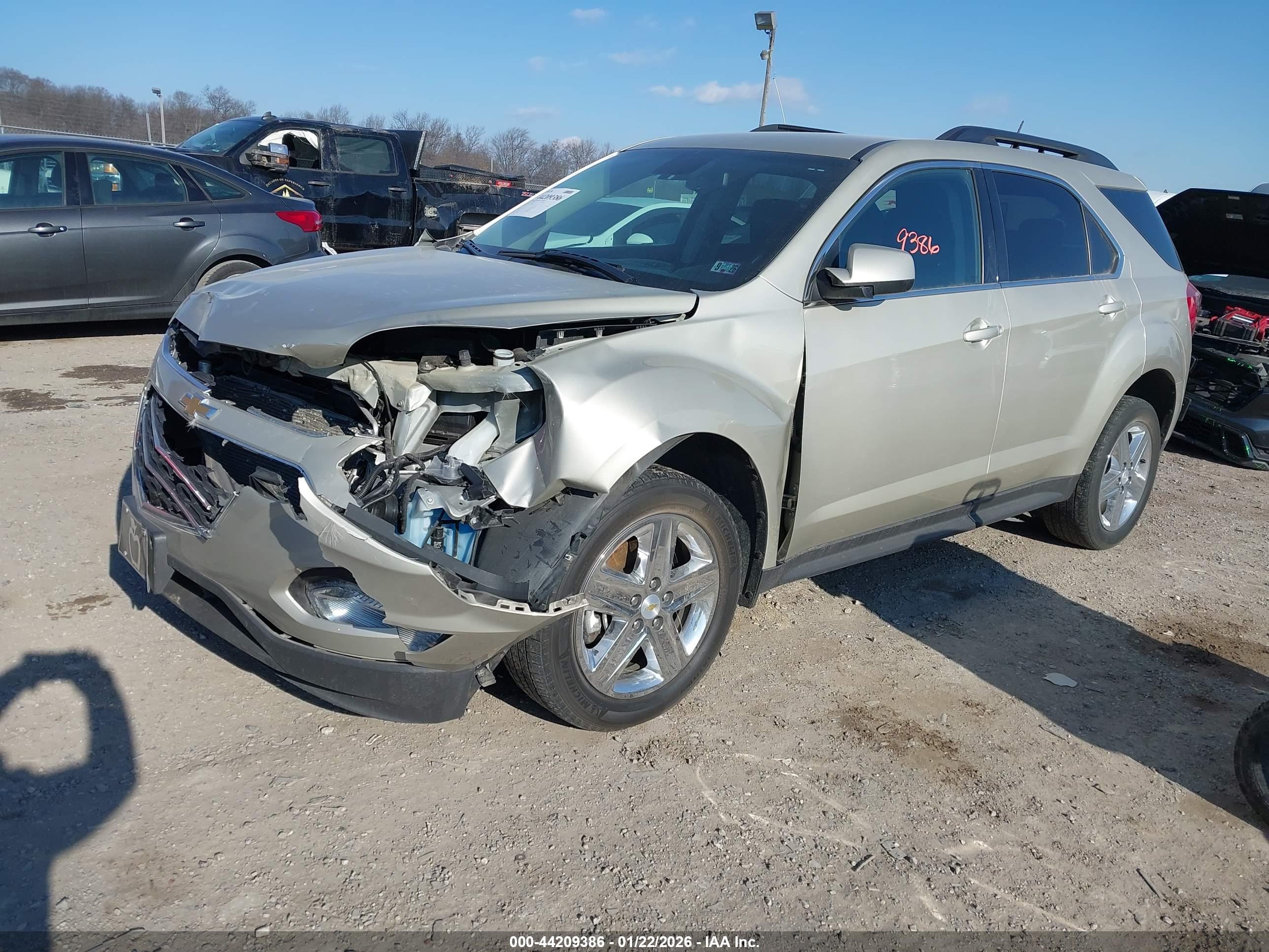 CHEVROLET EQUINOX image 2