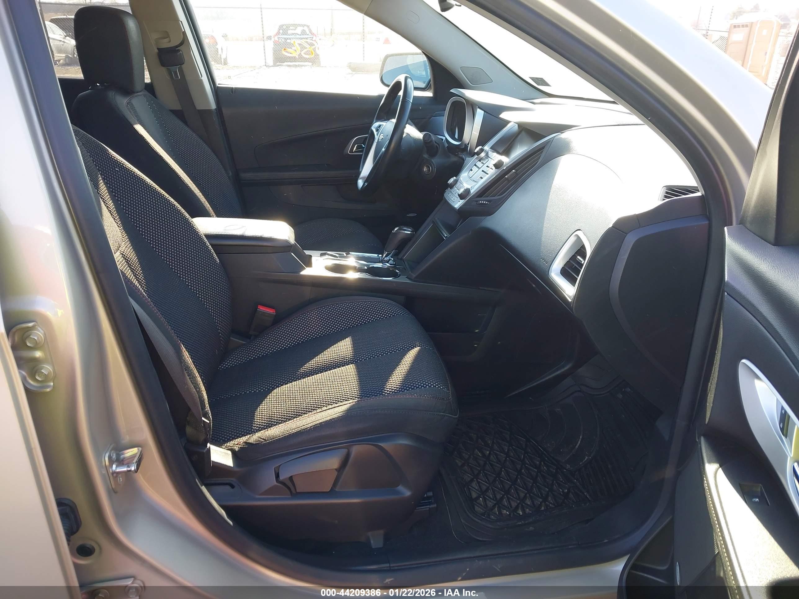 CHEVROLET EQUINOX image 5