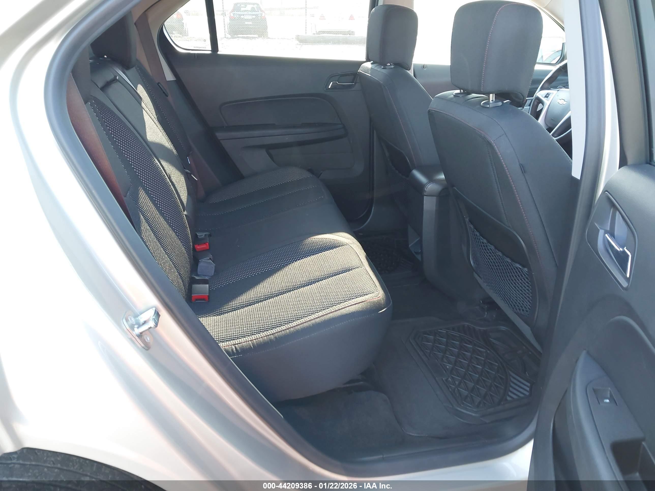 CHEVROLET EQUINOX image 8