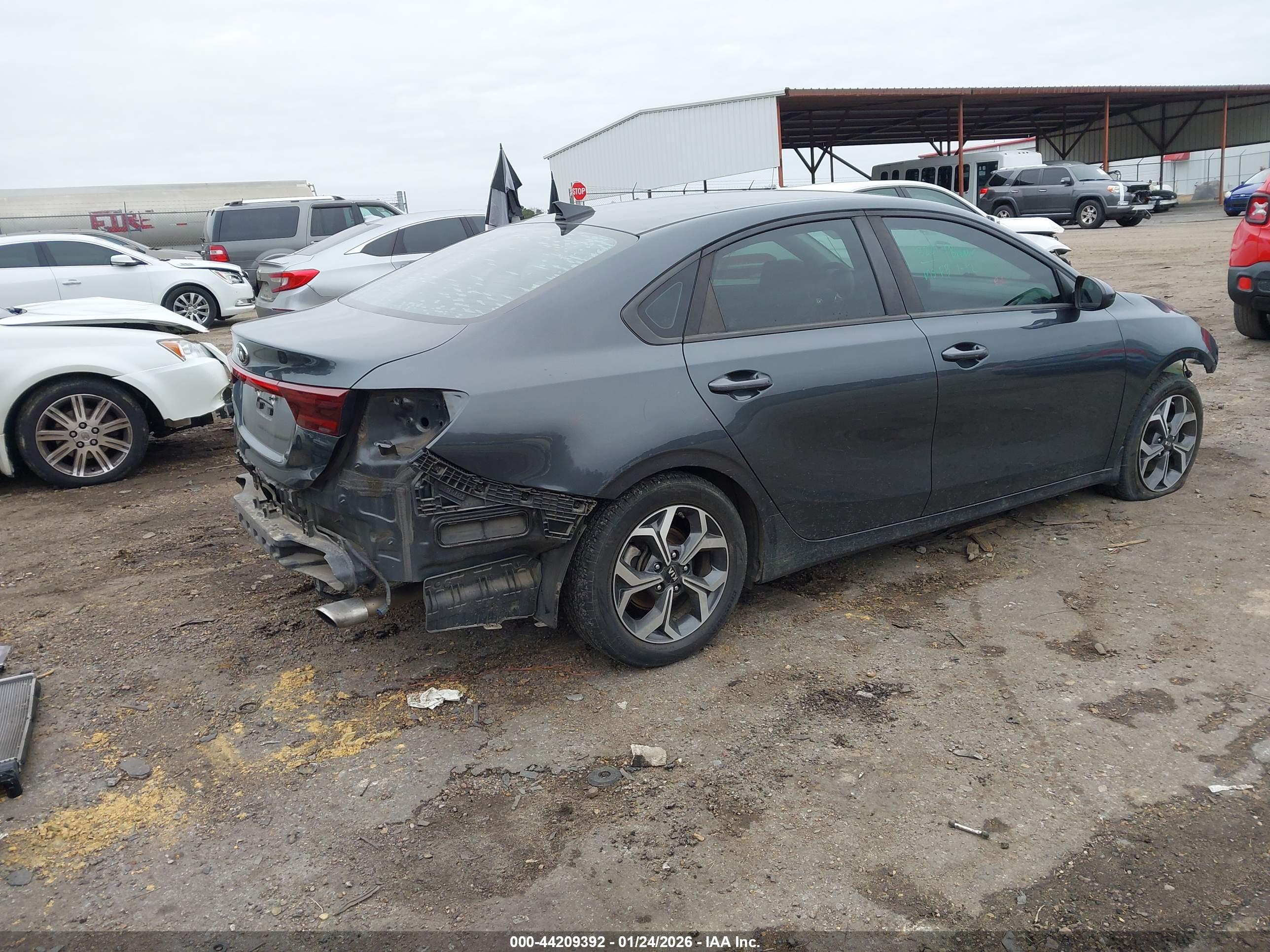KIA FORTE image 4