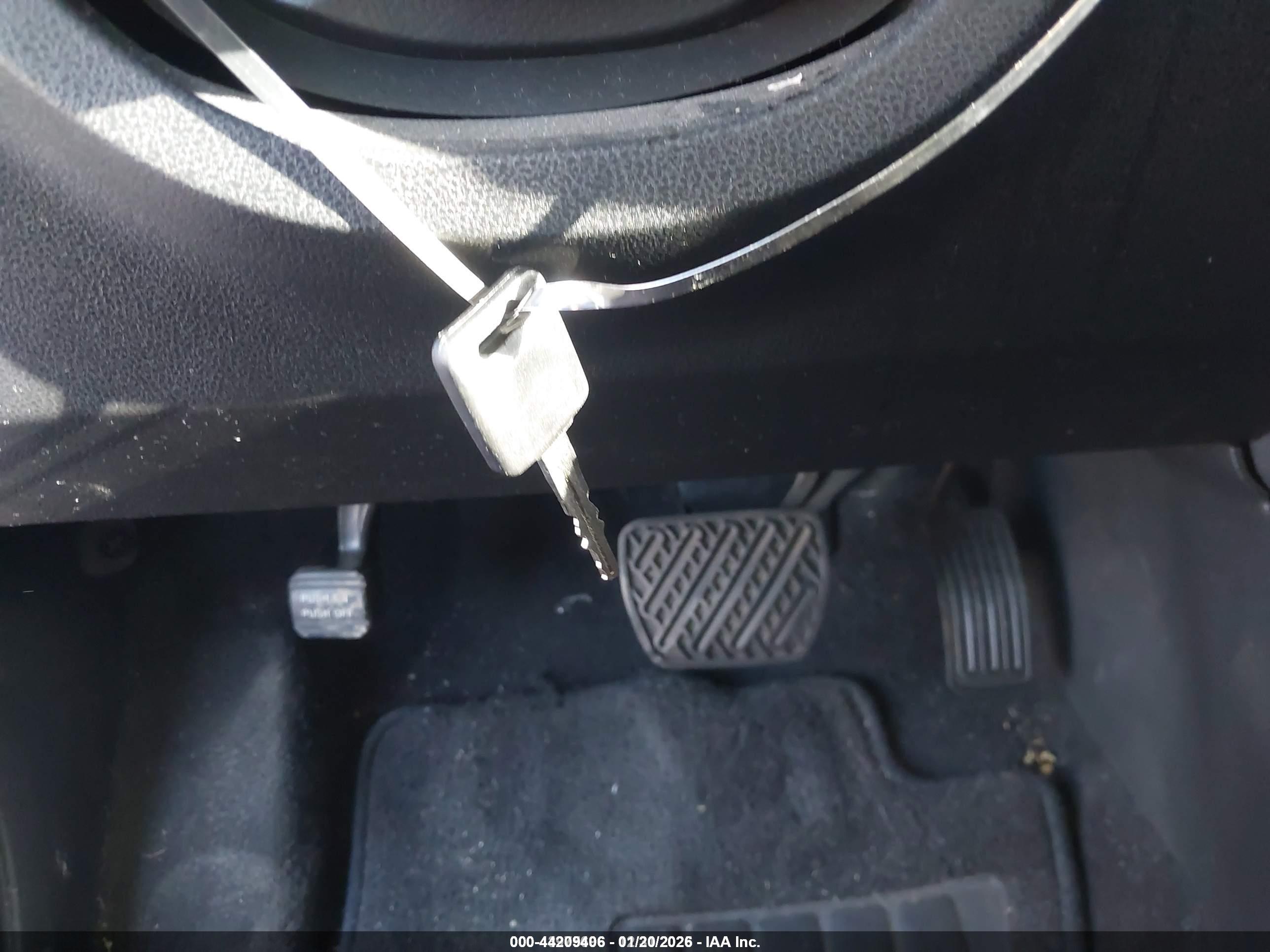 NISSAN ROGUE image 11