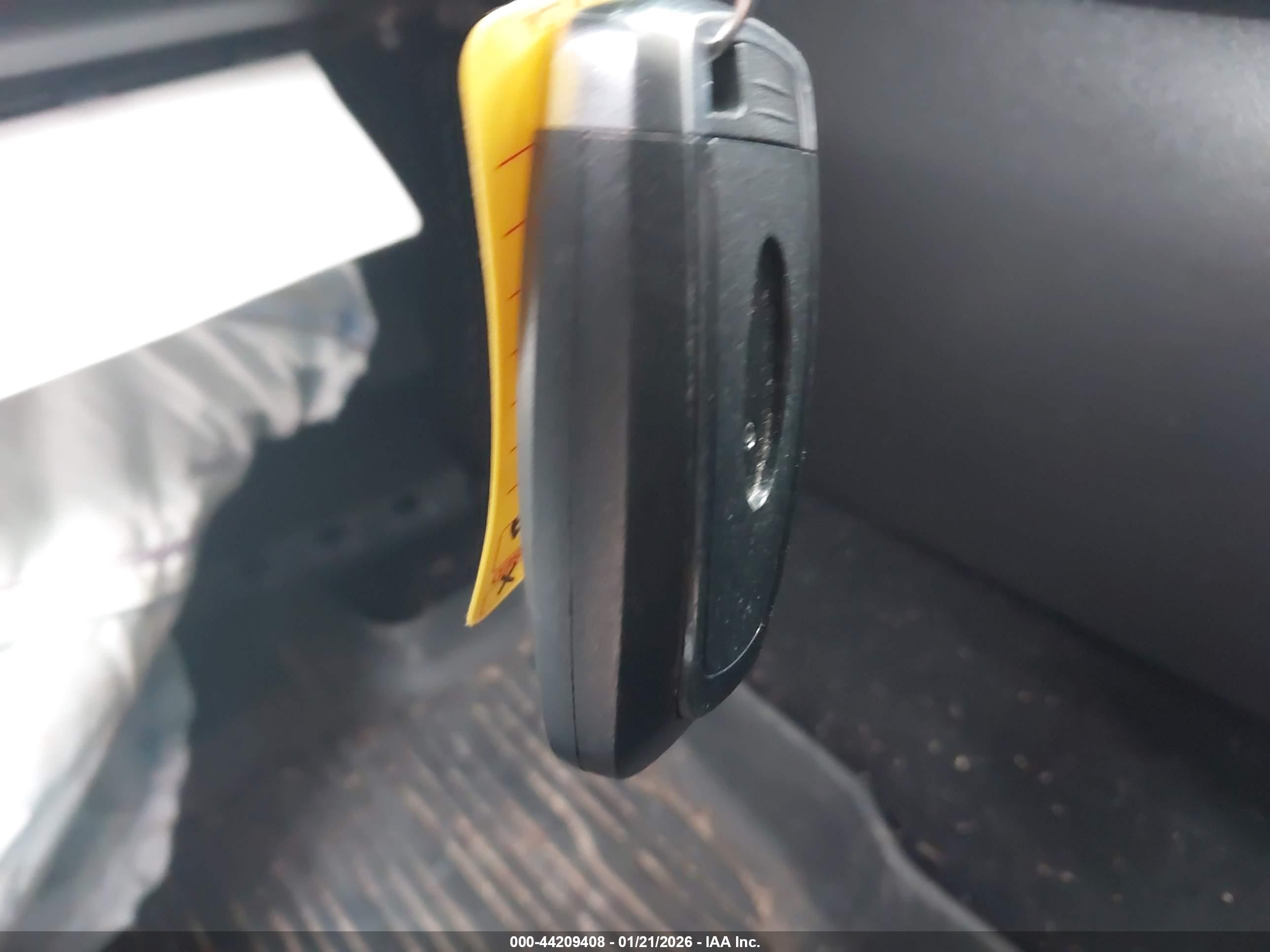 FORD ESCAPE image 11