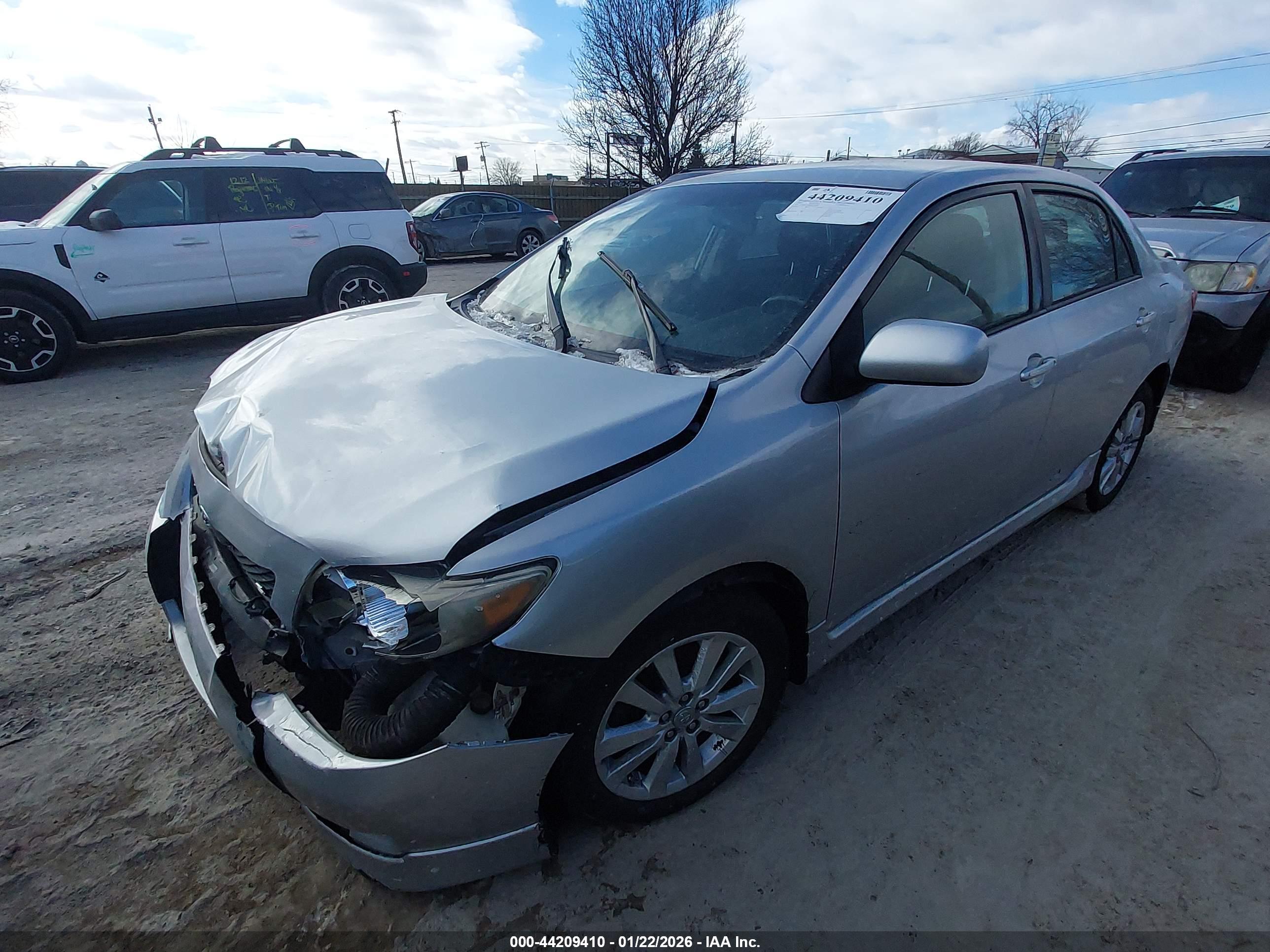 TOYOTA COROLLA image 2