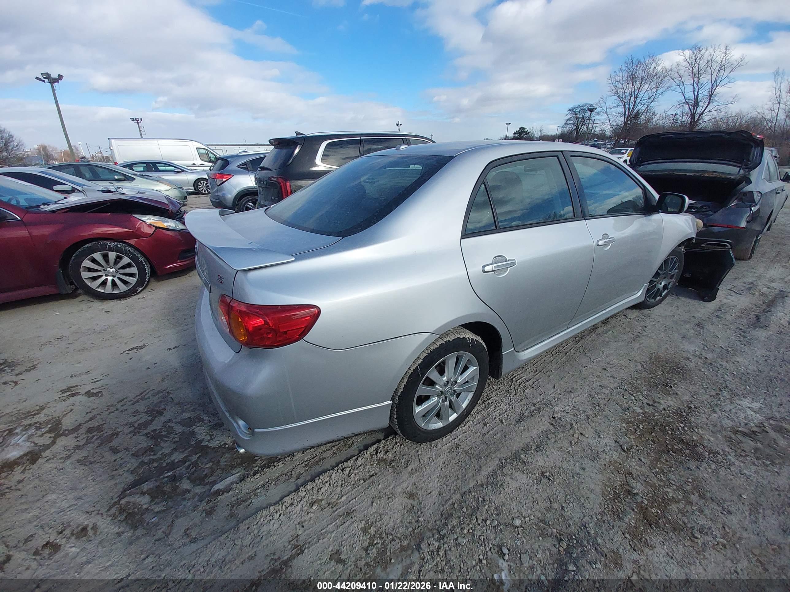 TOYOTA COROLLA image 4