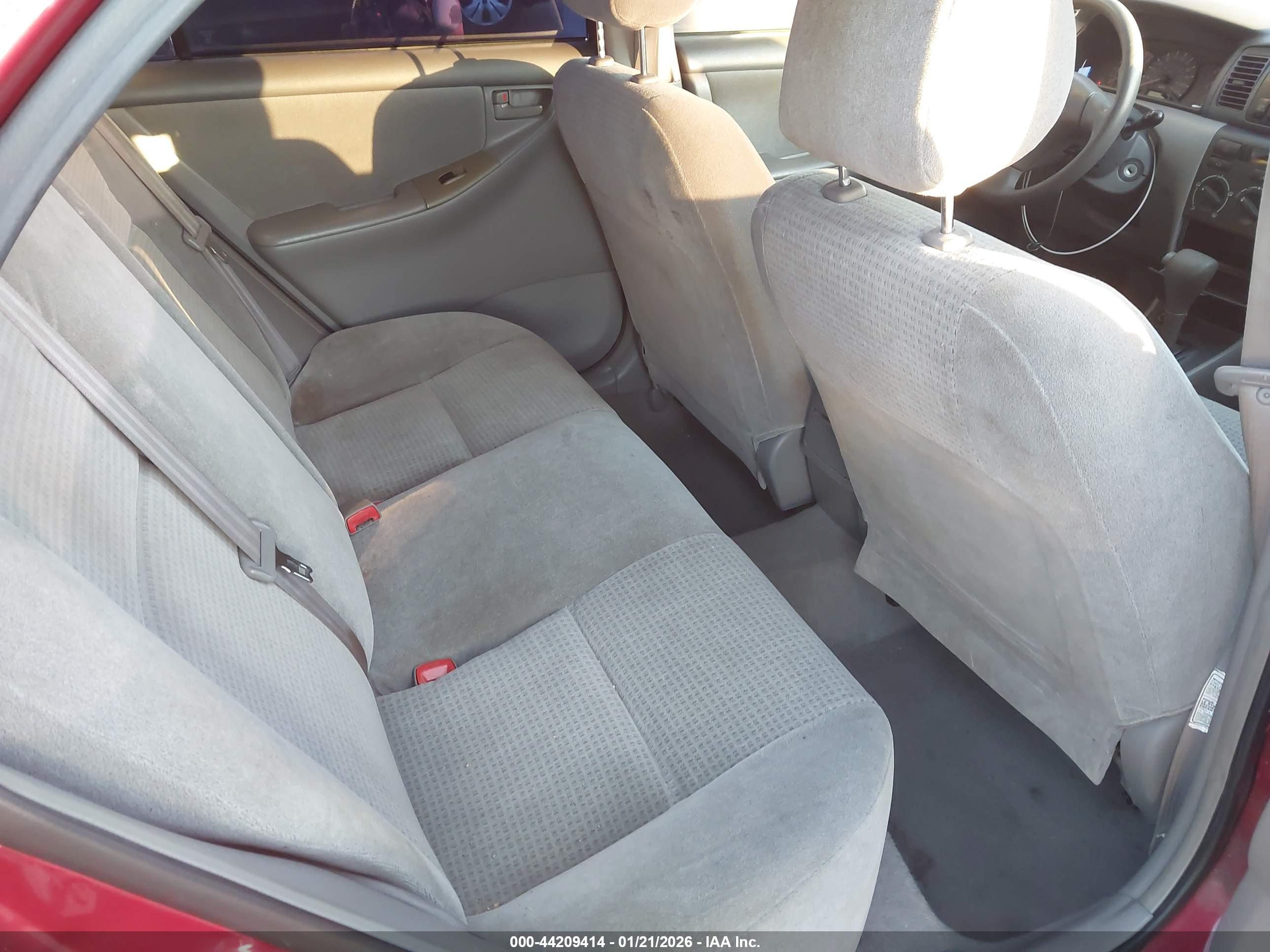 TOYOTA COROLLA image 8