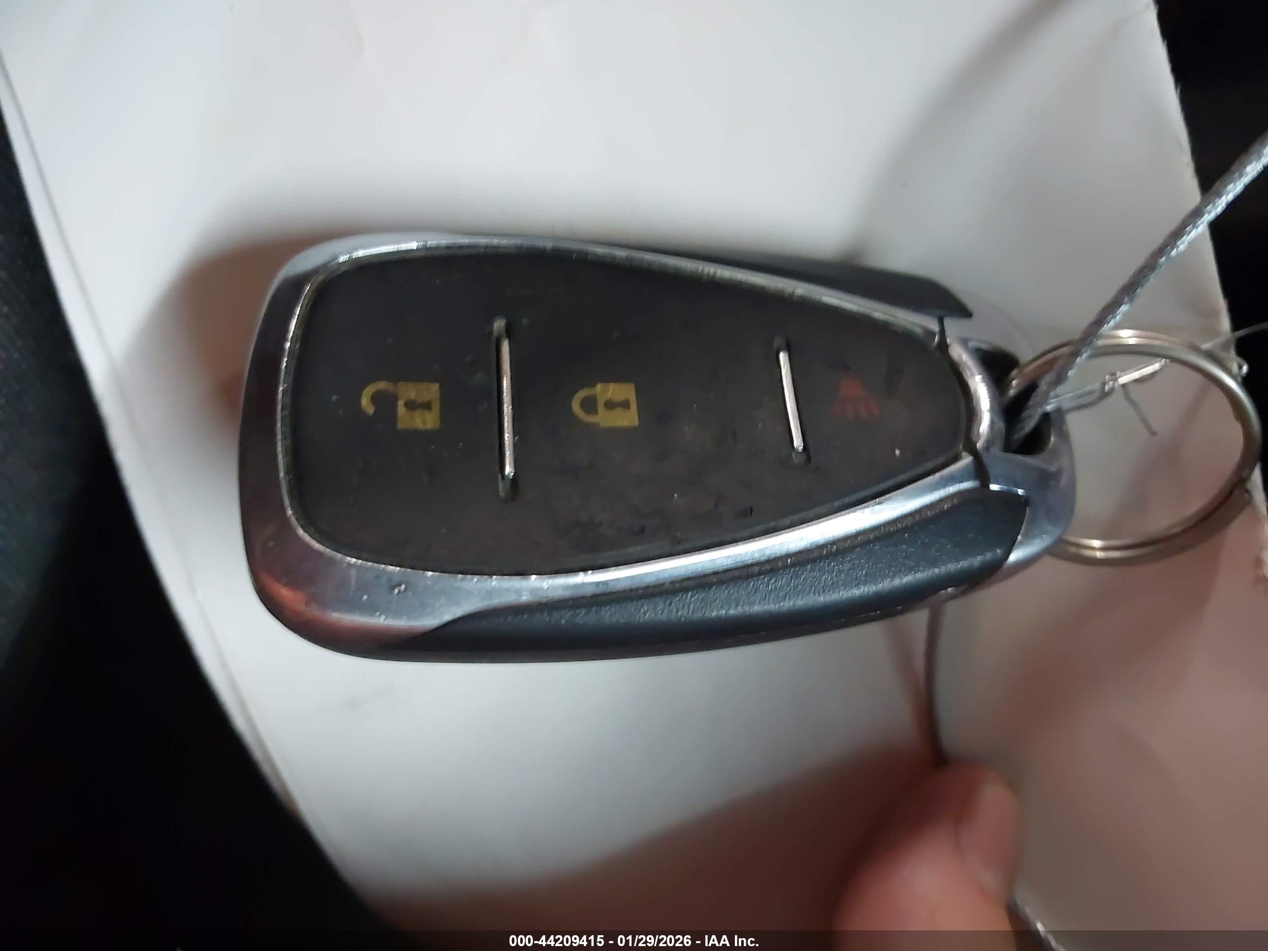 CHEVROLET EQUINOX image 11