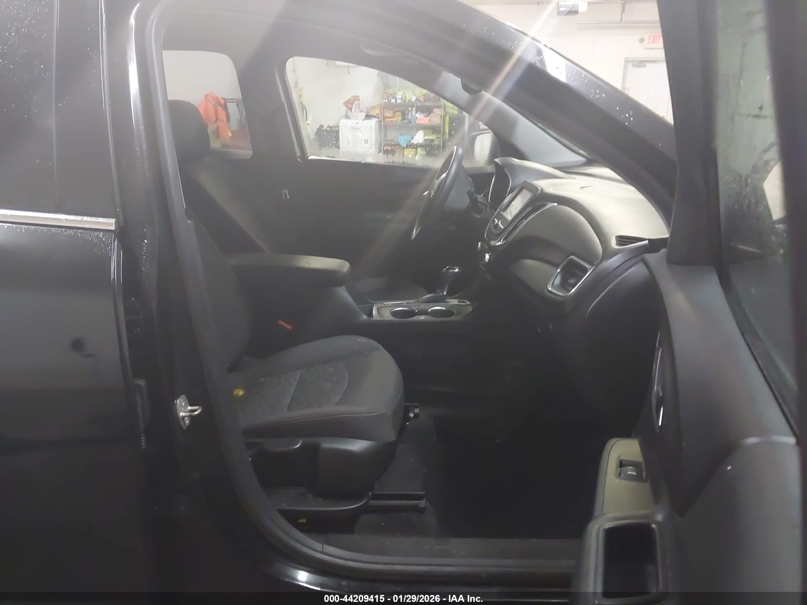 CHEVROLET EQUINOX image 5