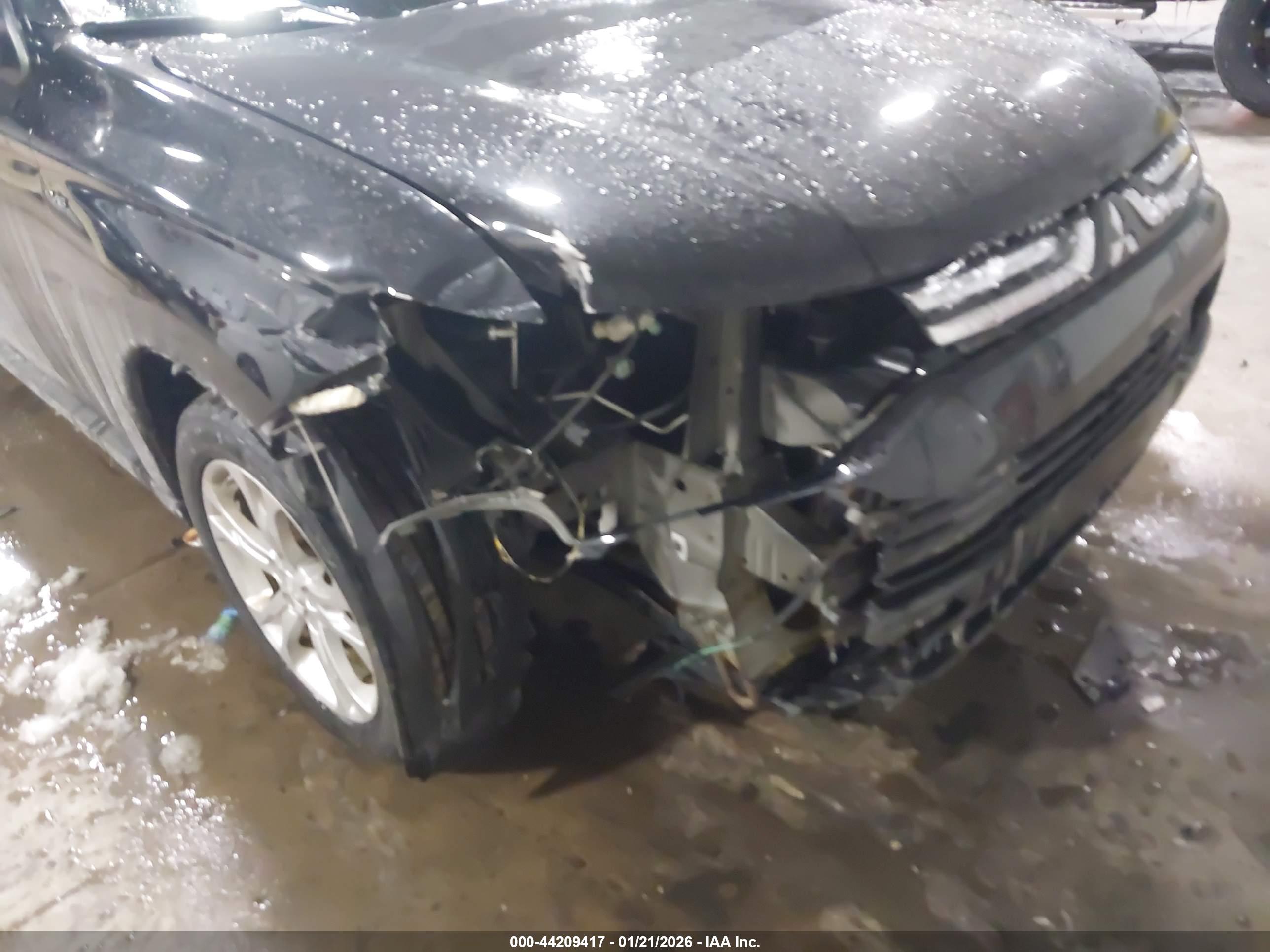 MITSUBISHI OUTLANDER image 6