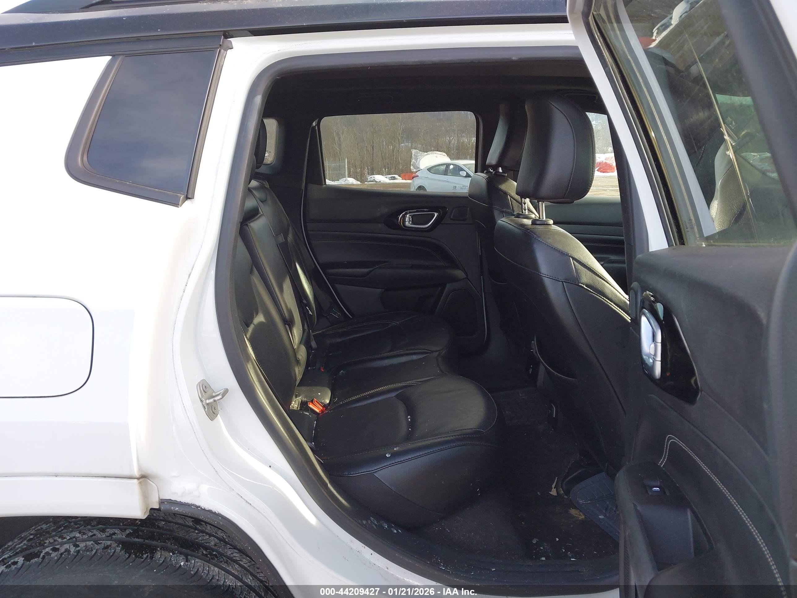 JEEP COMPASS image 8