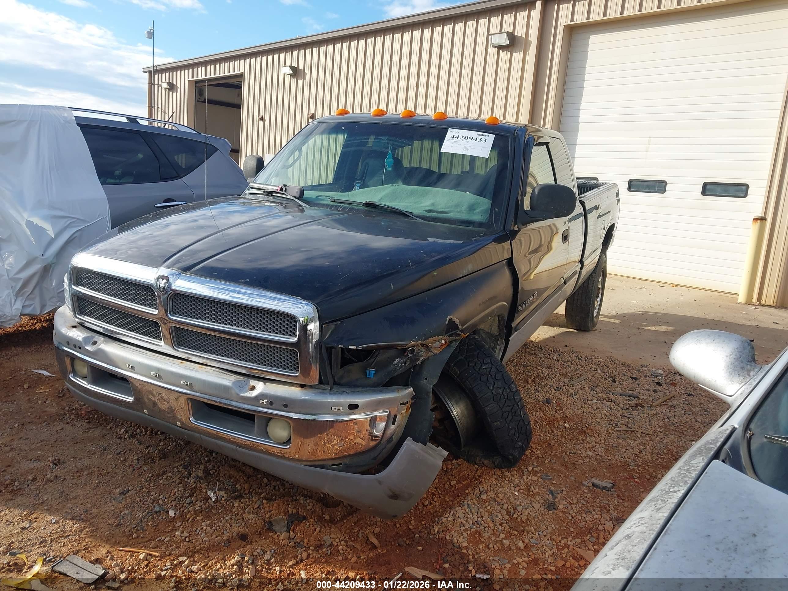 DODGE RAM image 2