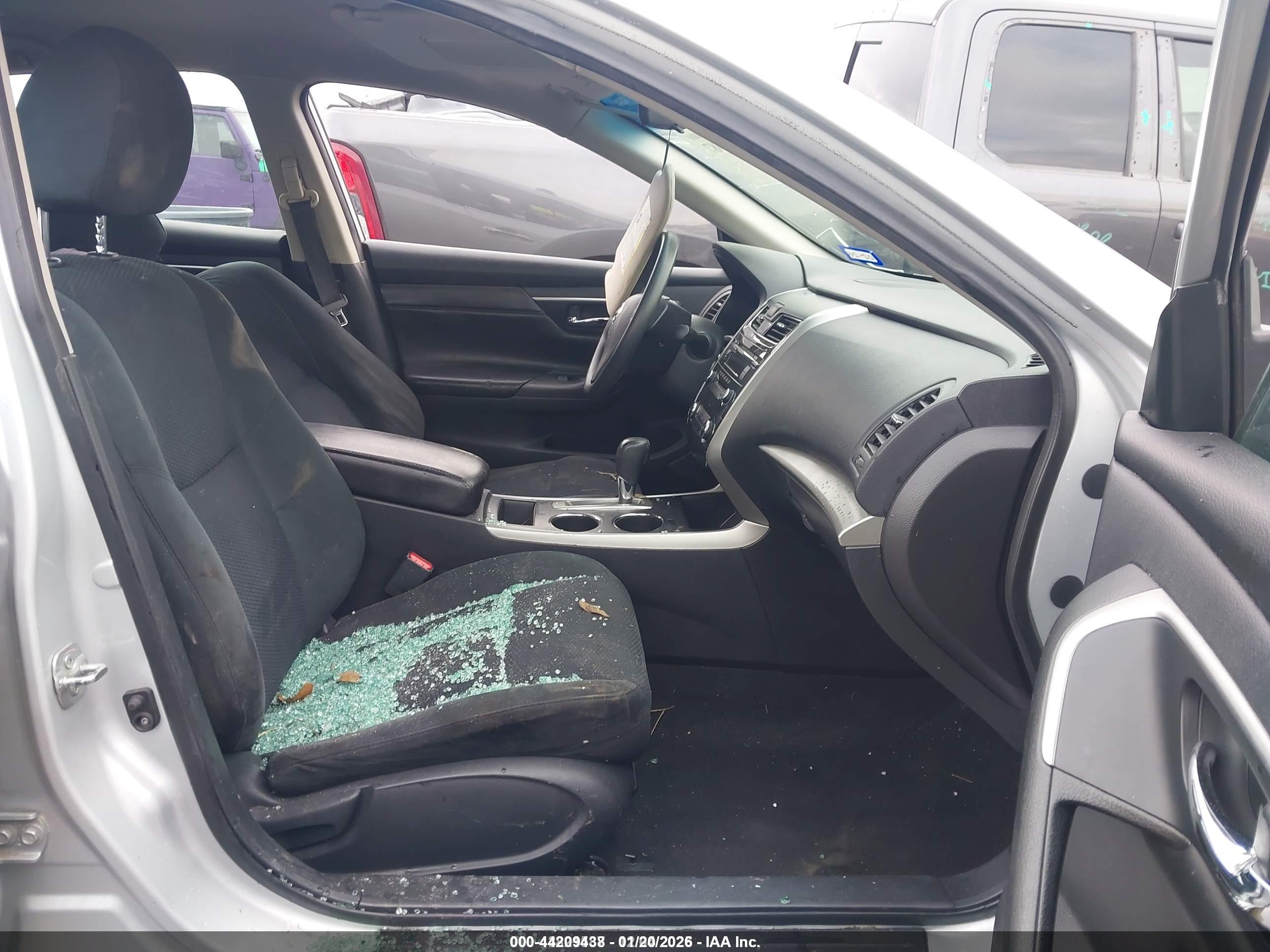 NISSAN ALTIMA image 5