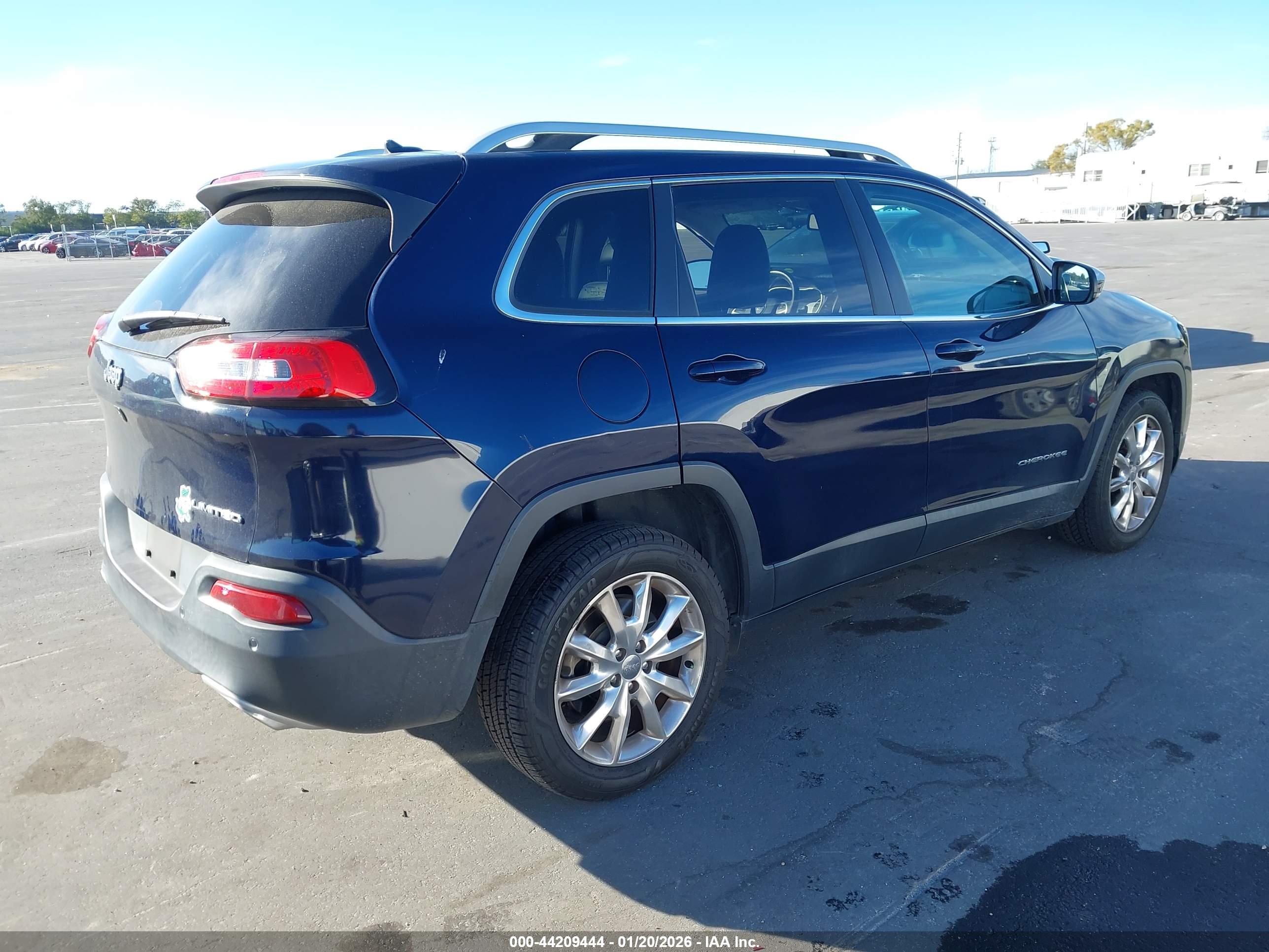 JEEP CHEROKEE image 4