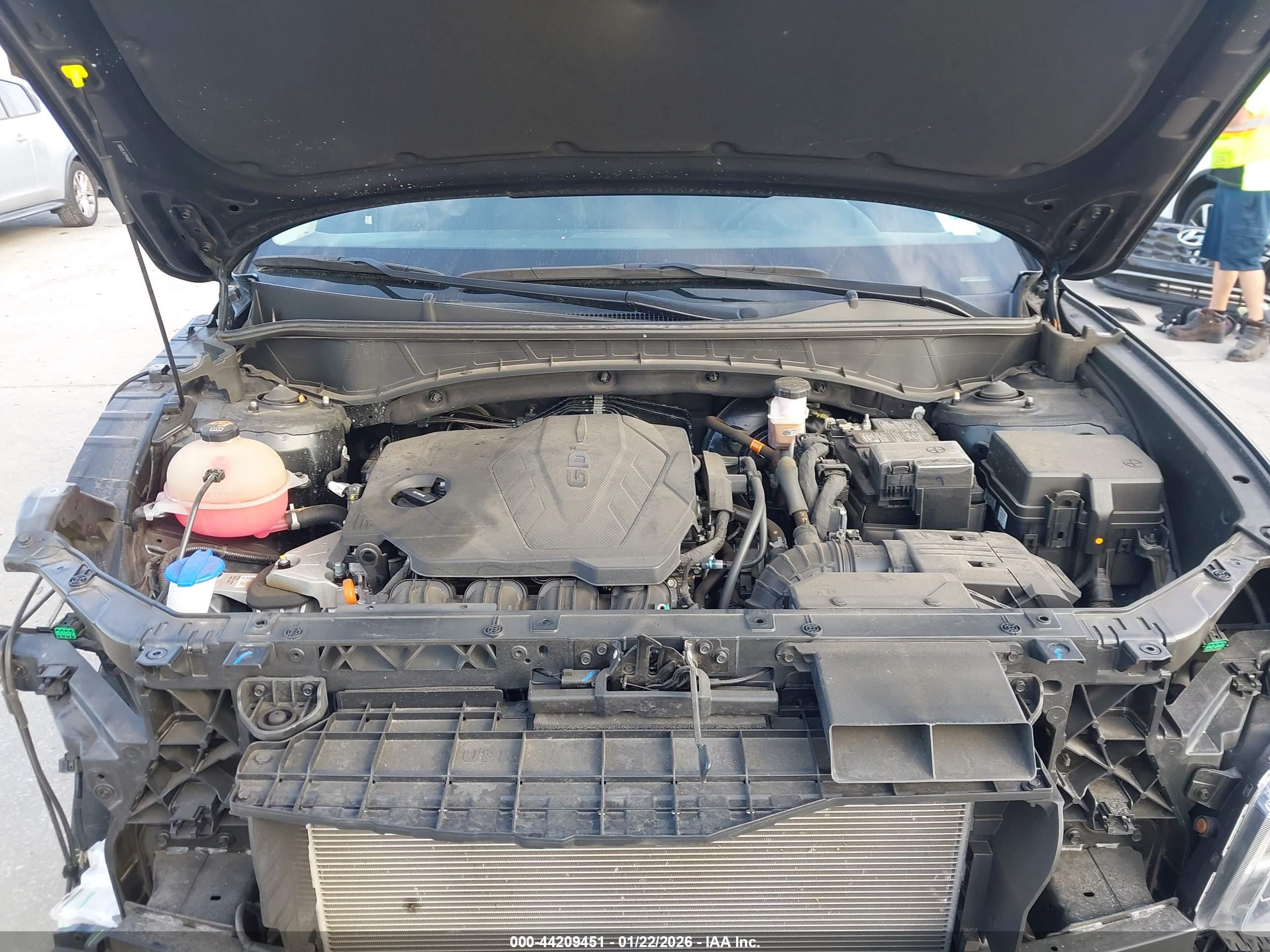 HYUNDAI TUCSON image 10