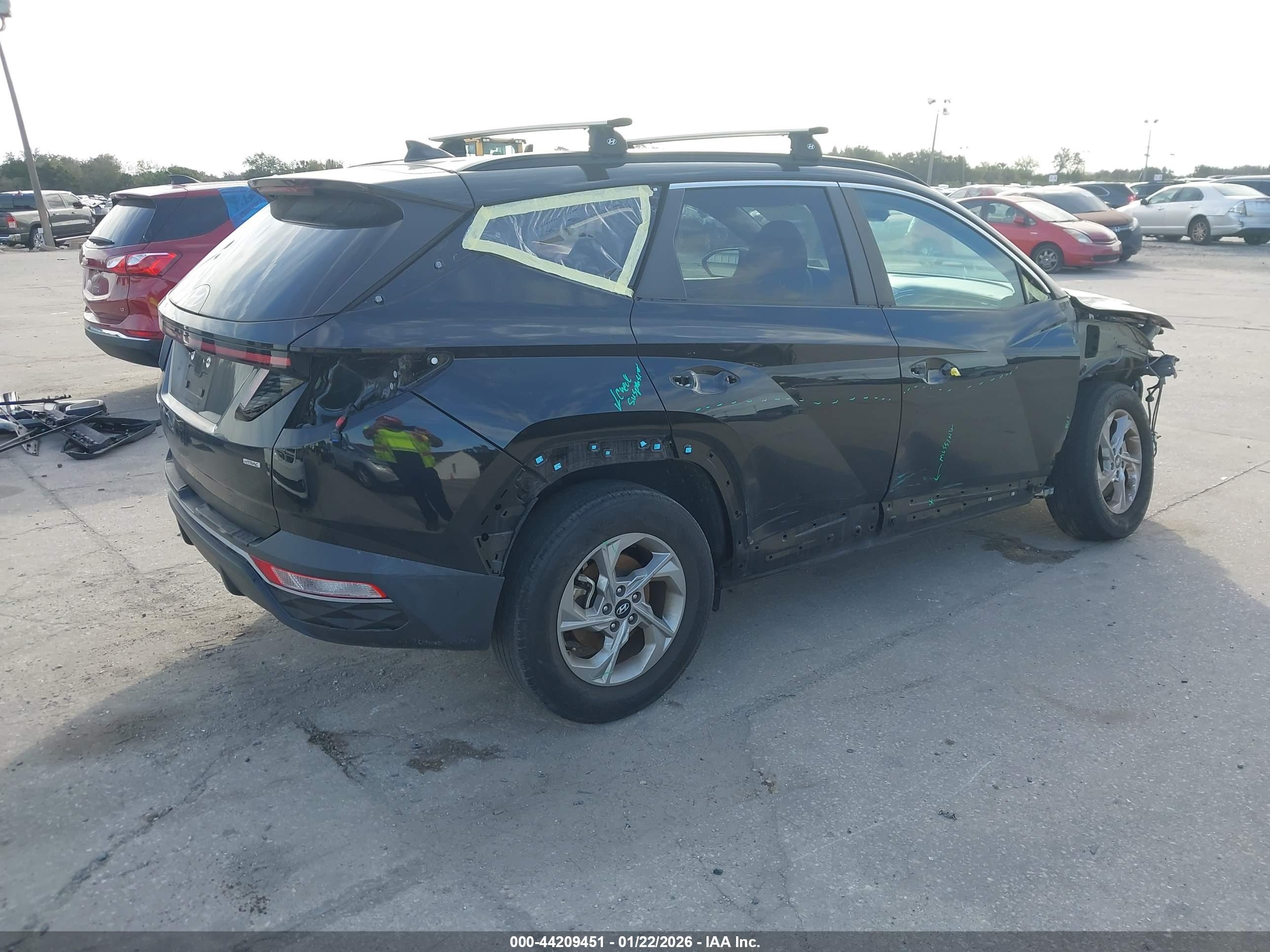HYUNDAI TUCSON image 4