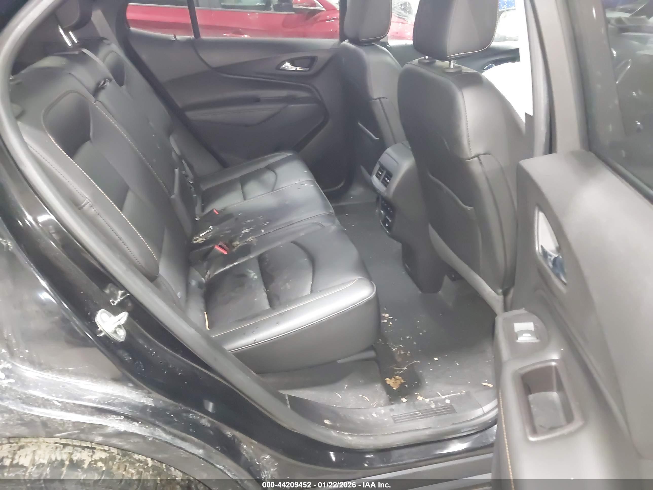 CHEVROLET EQUINOX image 8