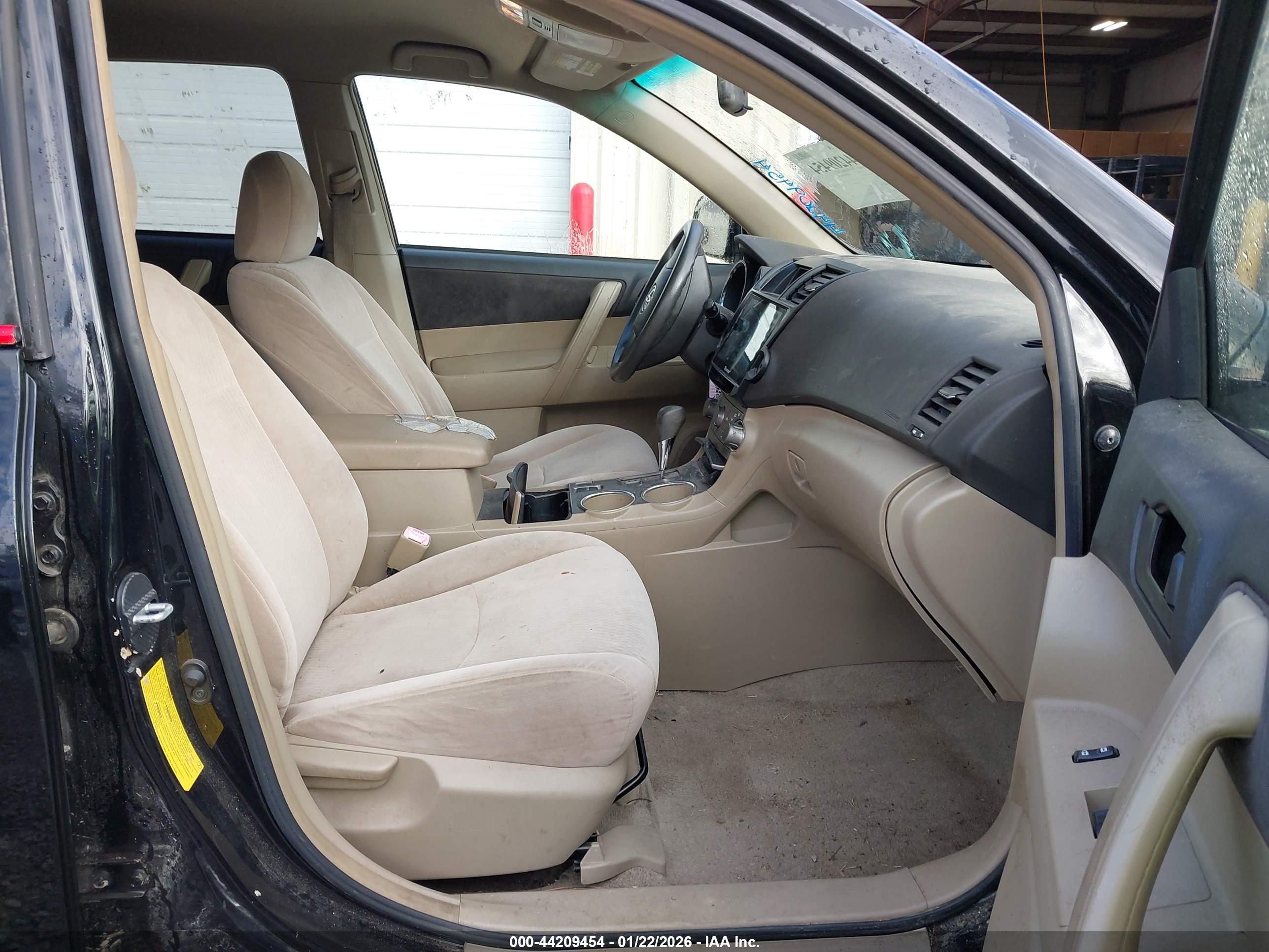 TOYOTA HIGHLANDER image 5