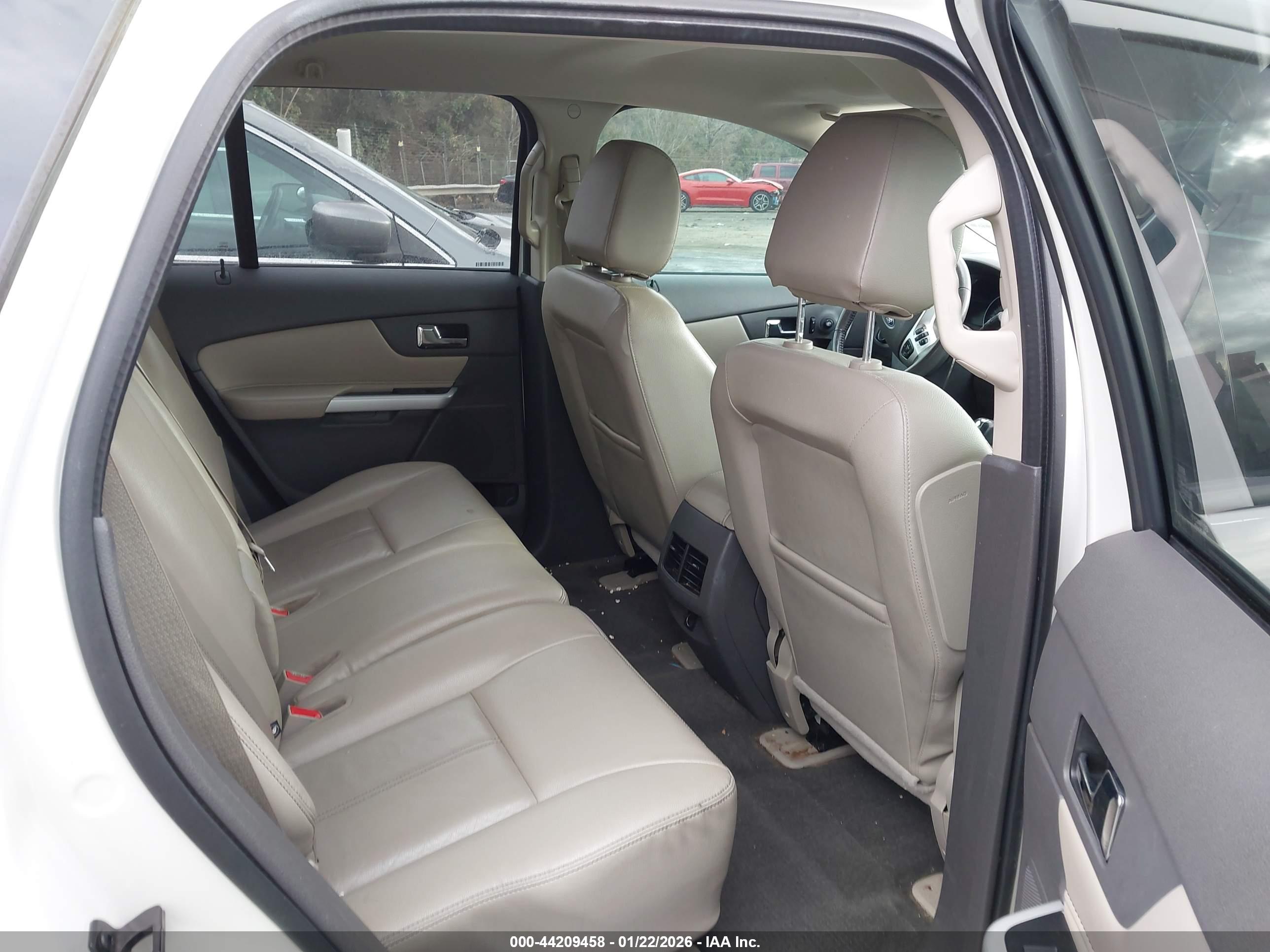 FORD EDGE image 8