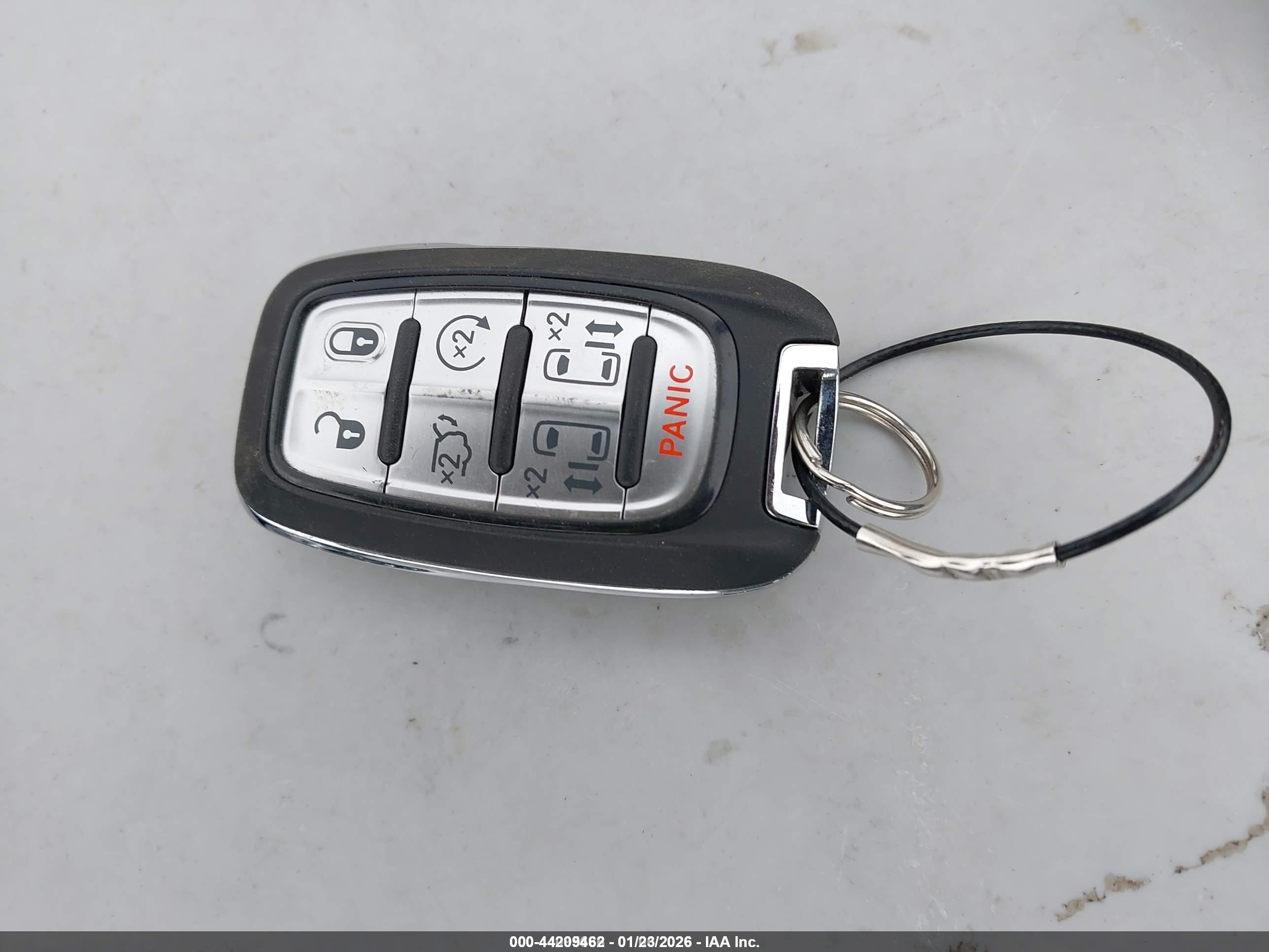 CHRYSLER PACIFICA image 11