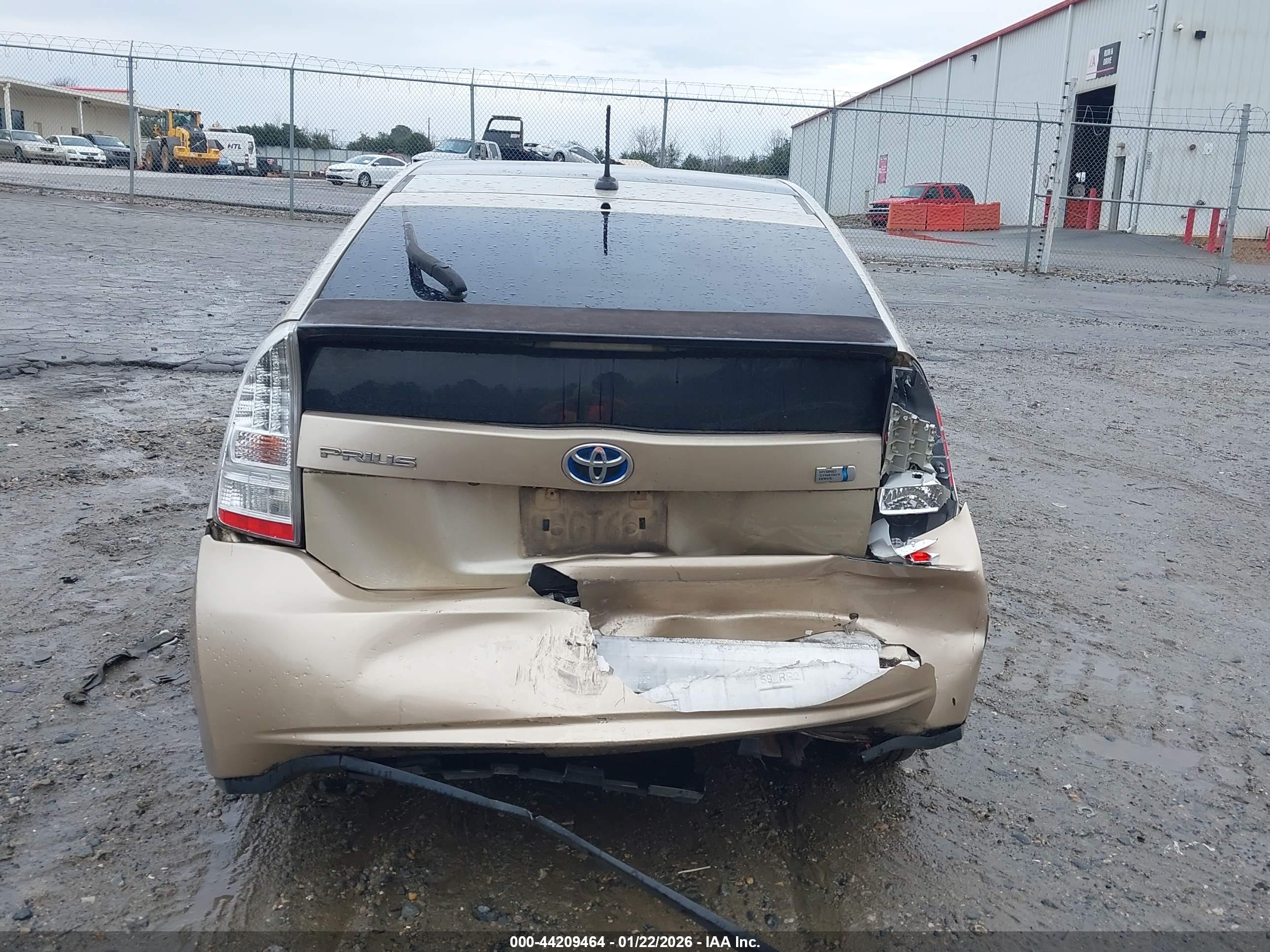 TOYOTA PRIUS image 6