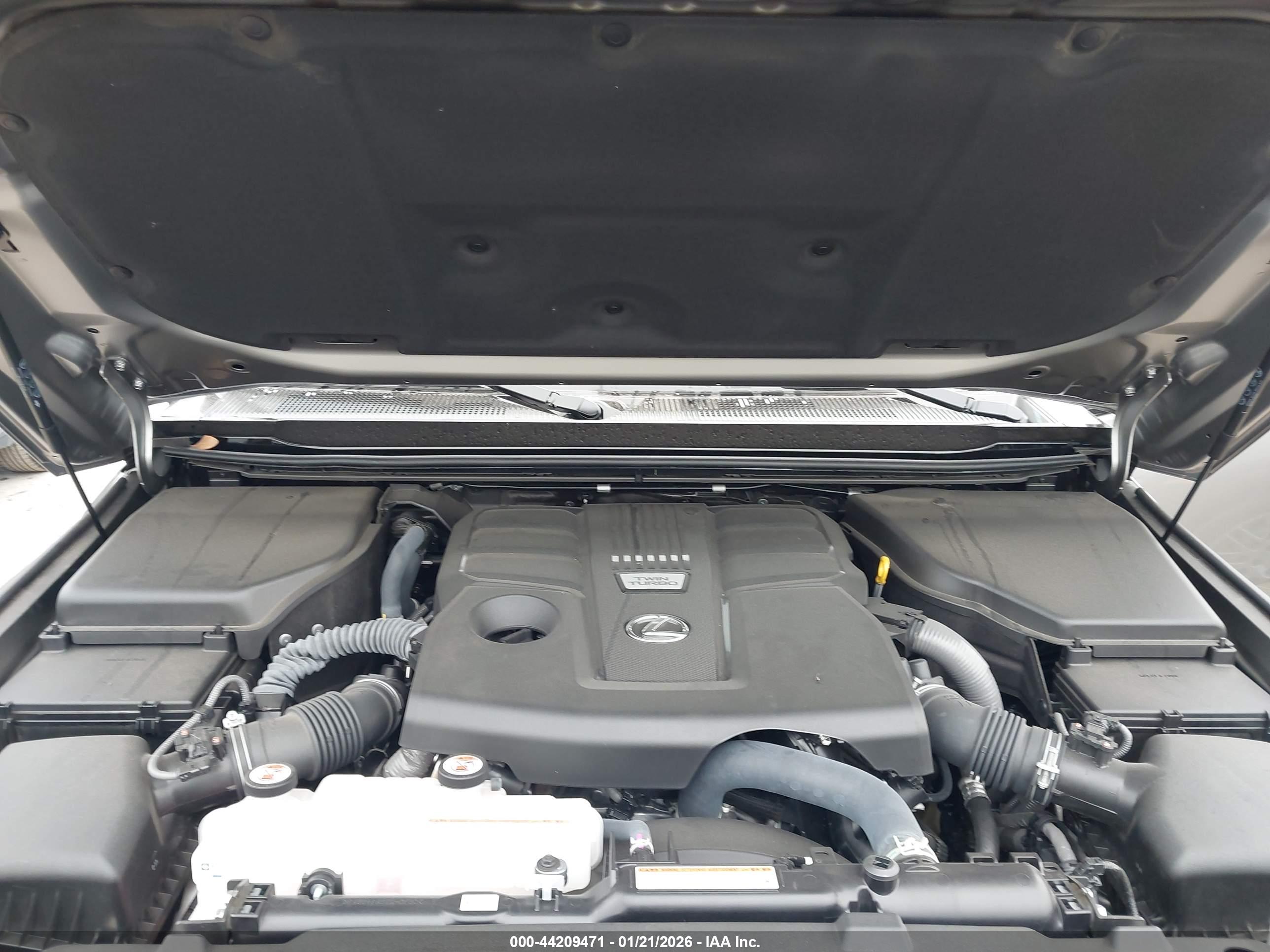 LEXUS GX image 10