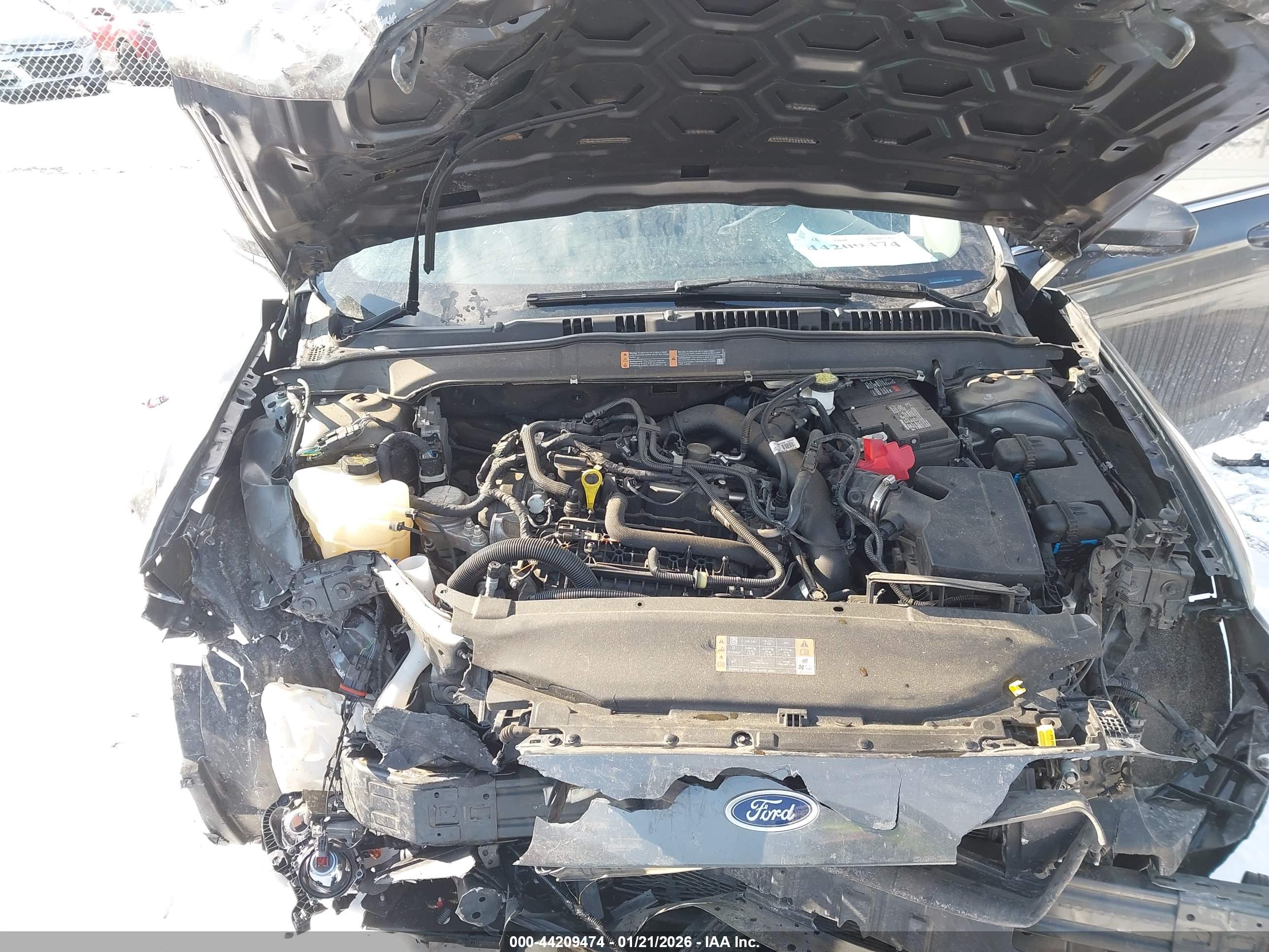 FORD FUSION image 10