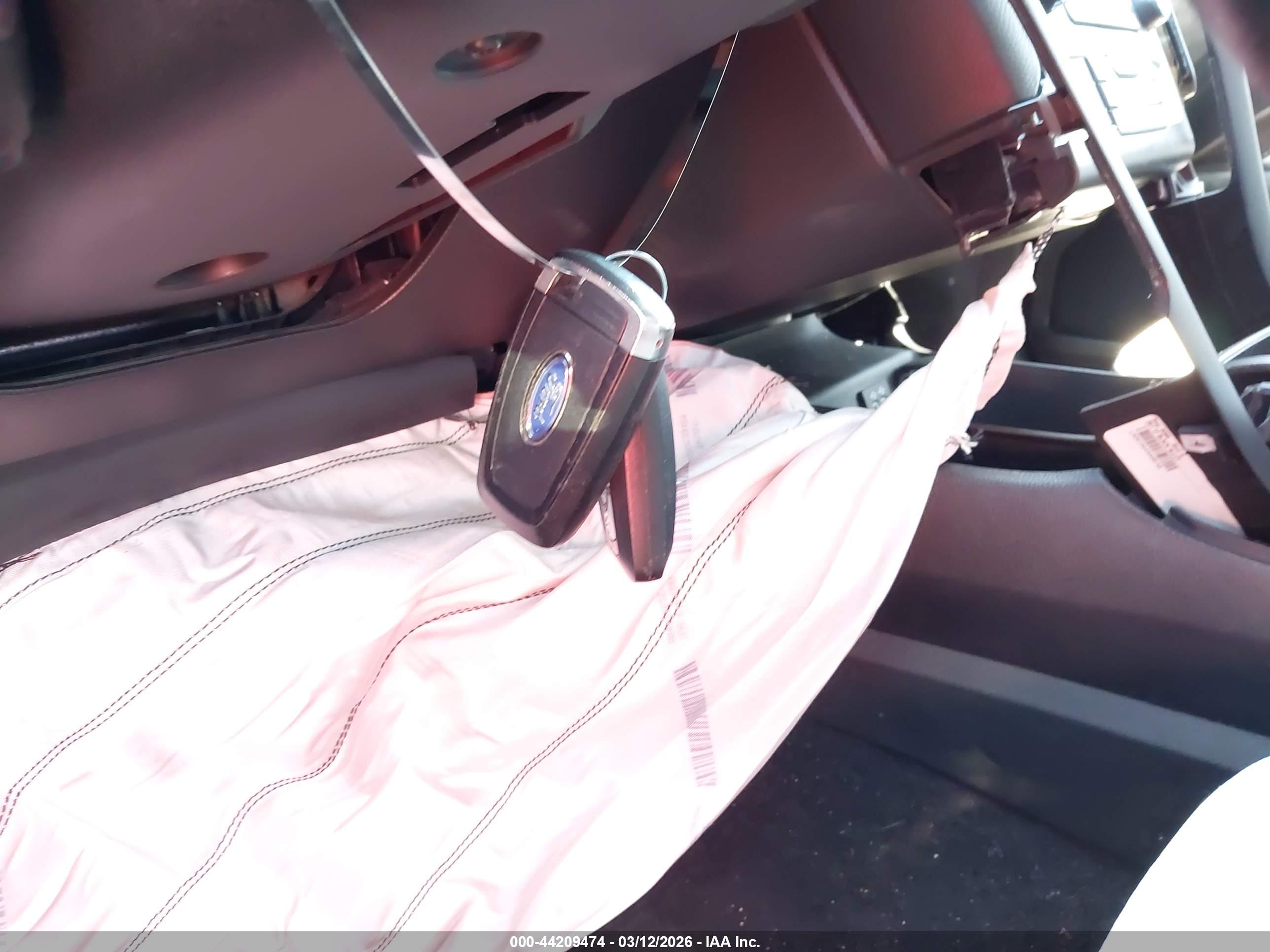 FORD FUSION image 11