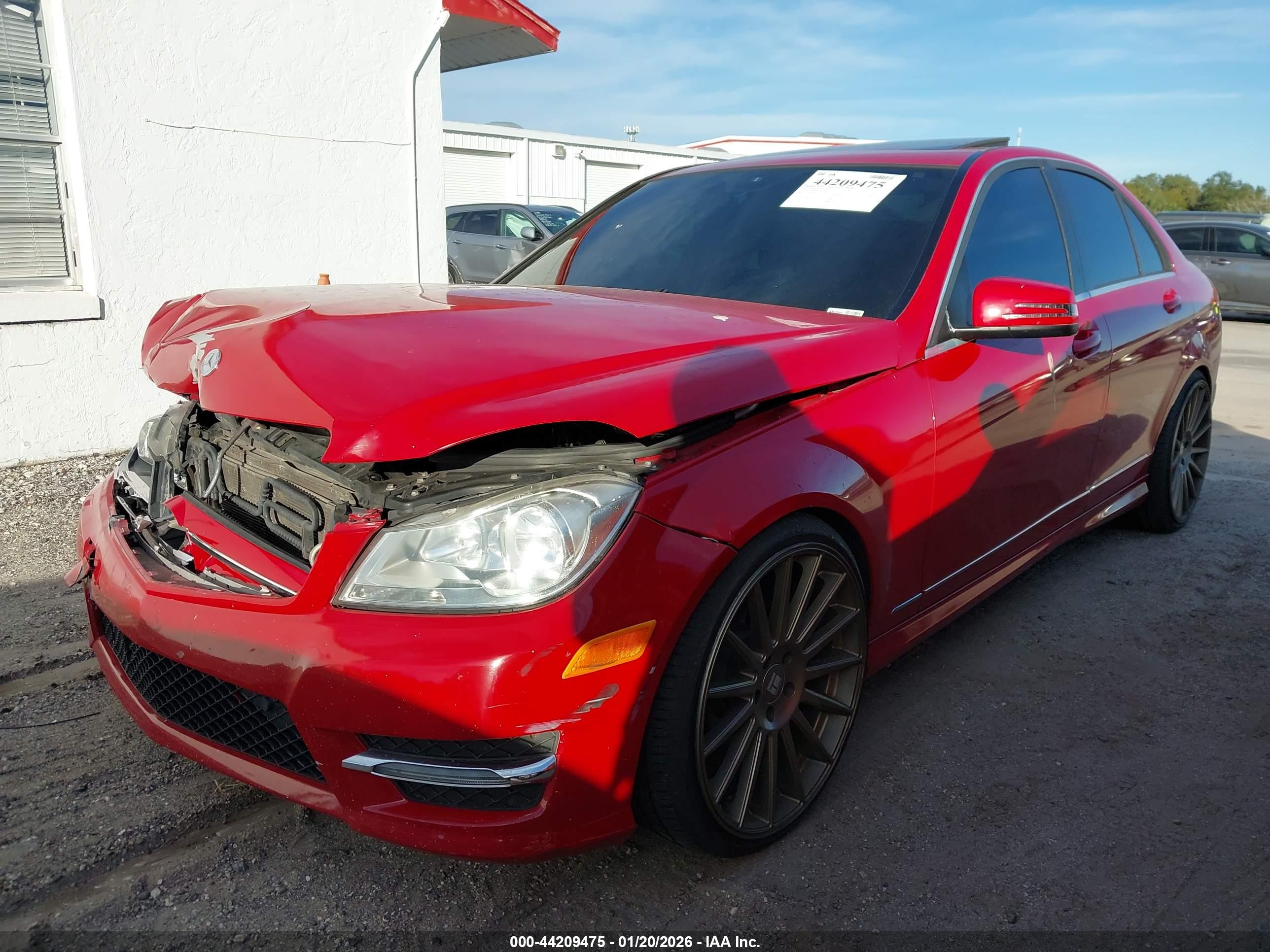 MERCEDES-BENZ C image 2
